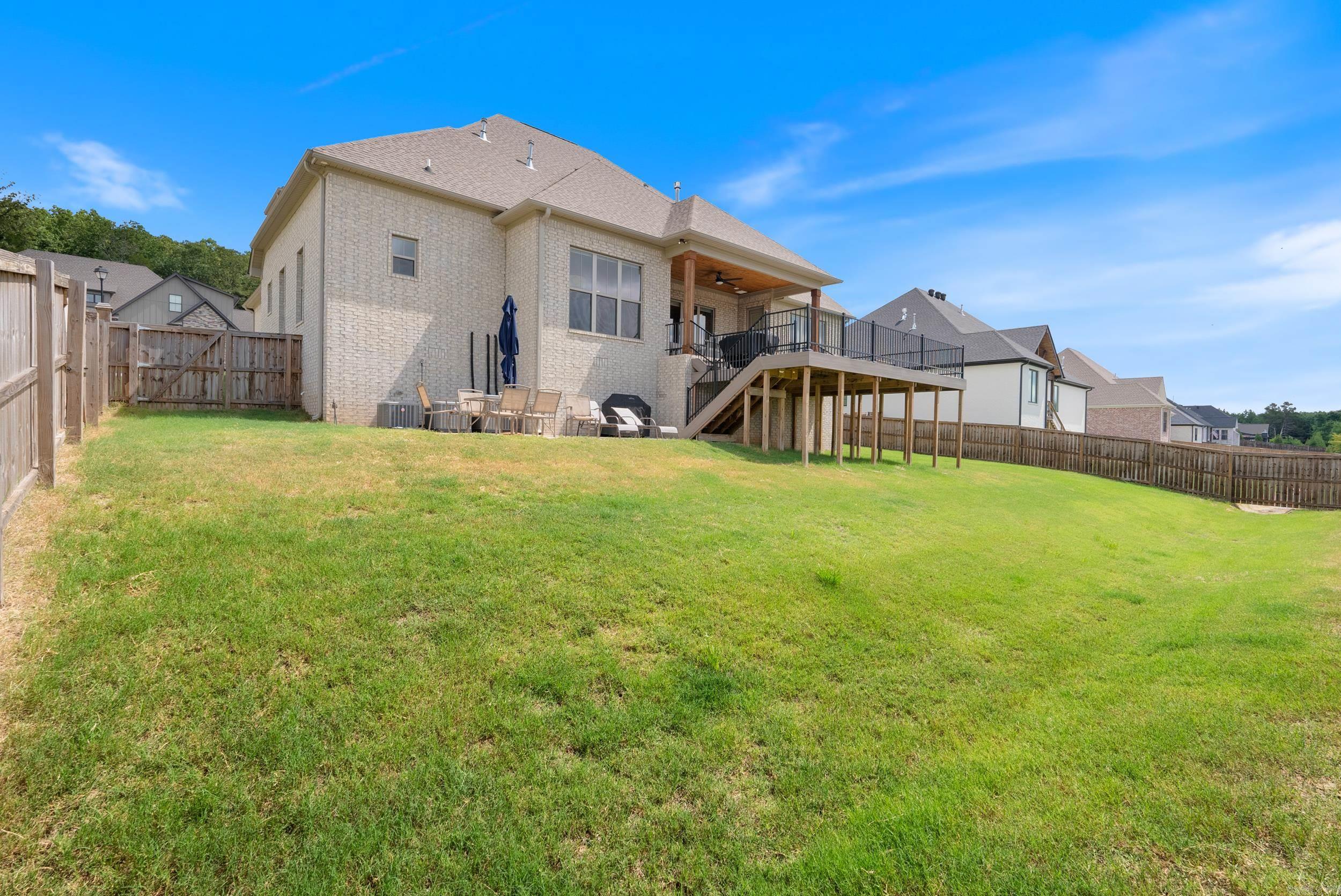WEATHERSTONE - Residential