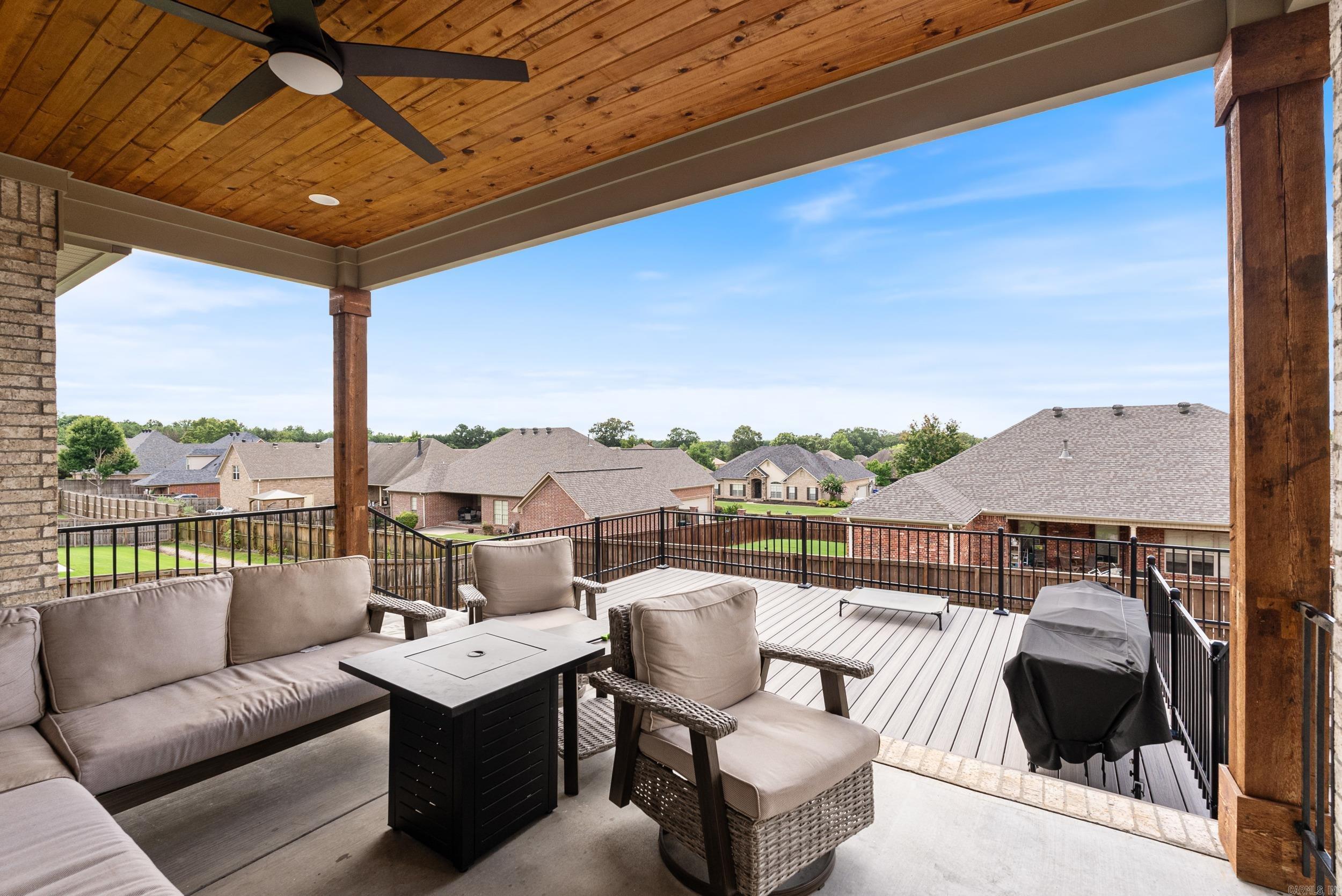 WEATHERSTONE - Residential