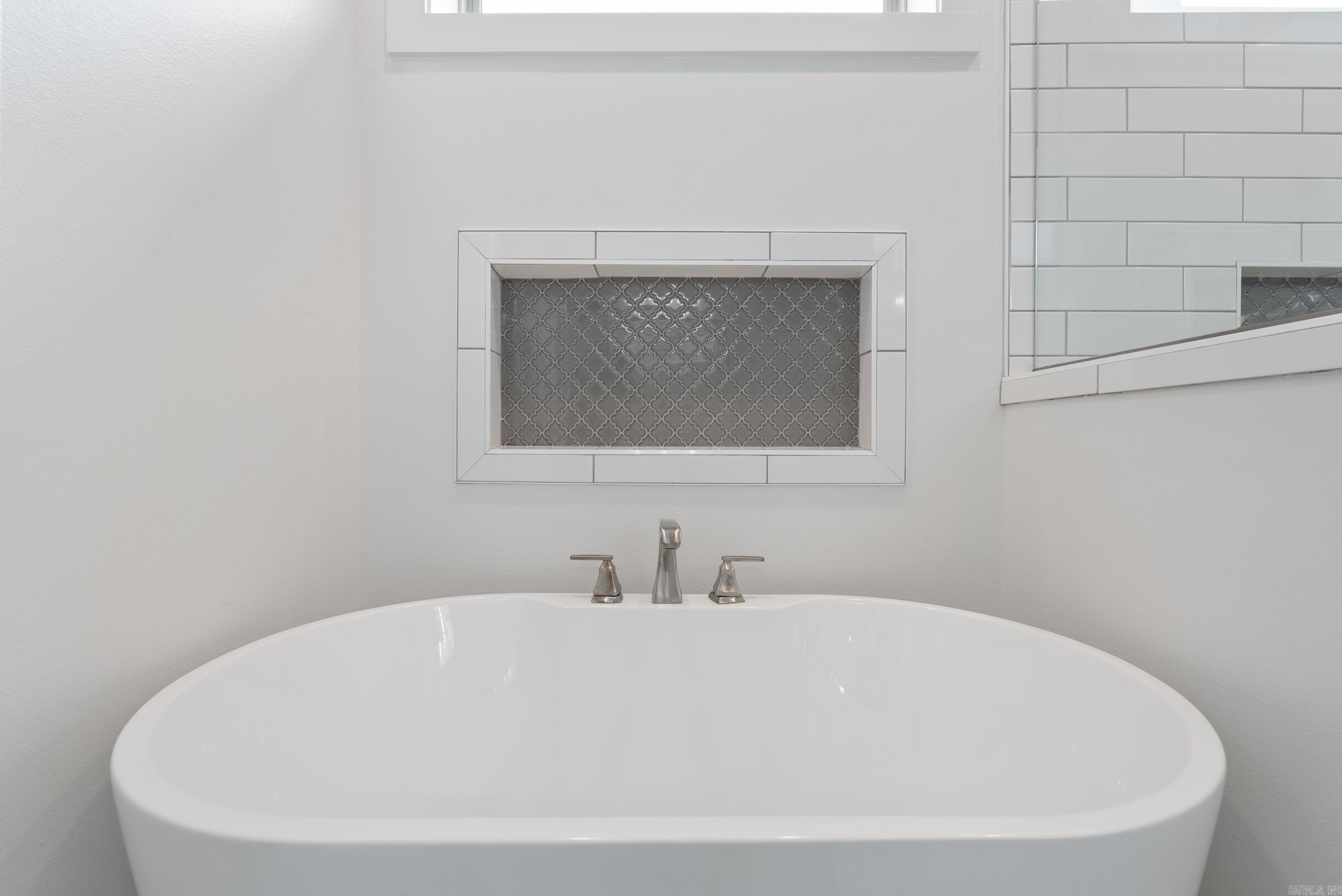 WEATHERSTONE - Residential