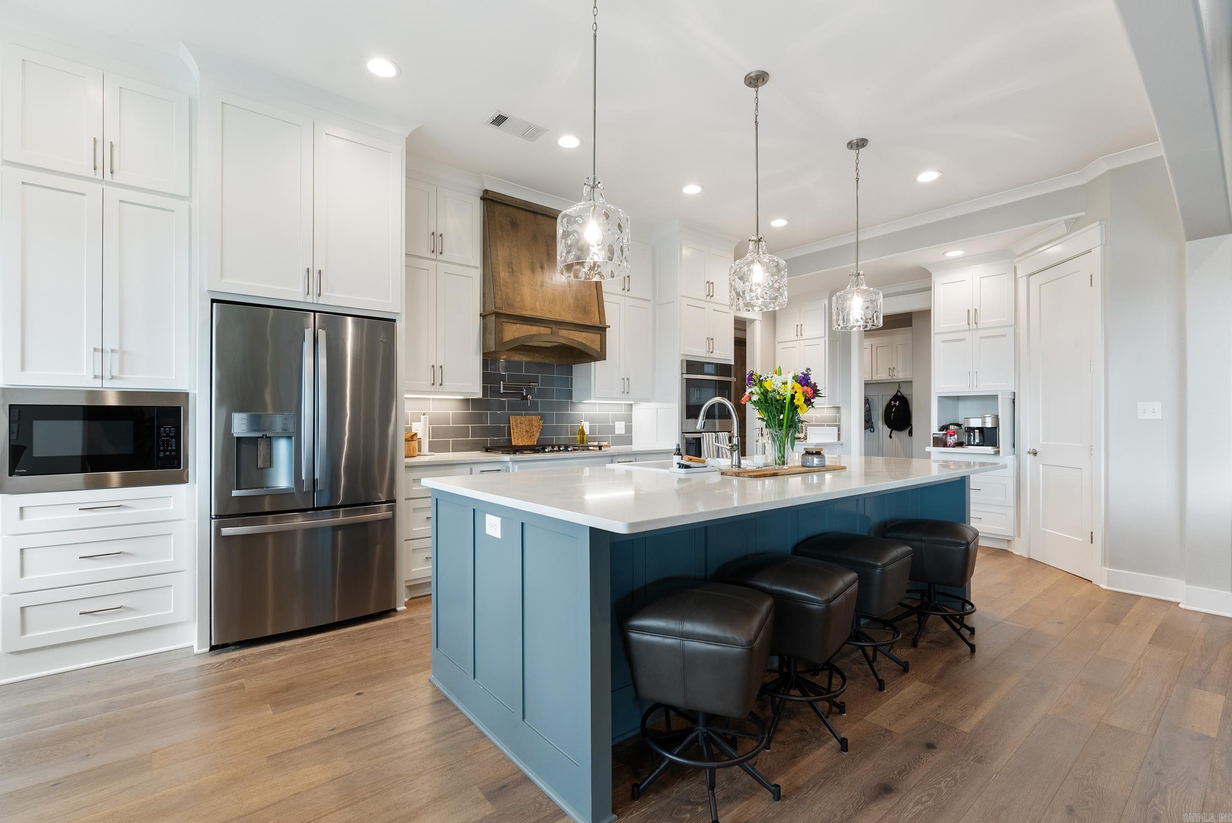 WEATHERSTONE - Residential
