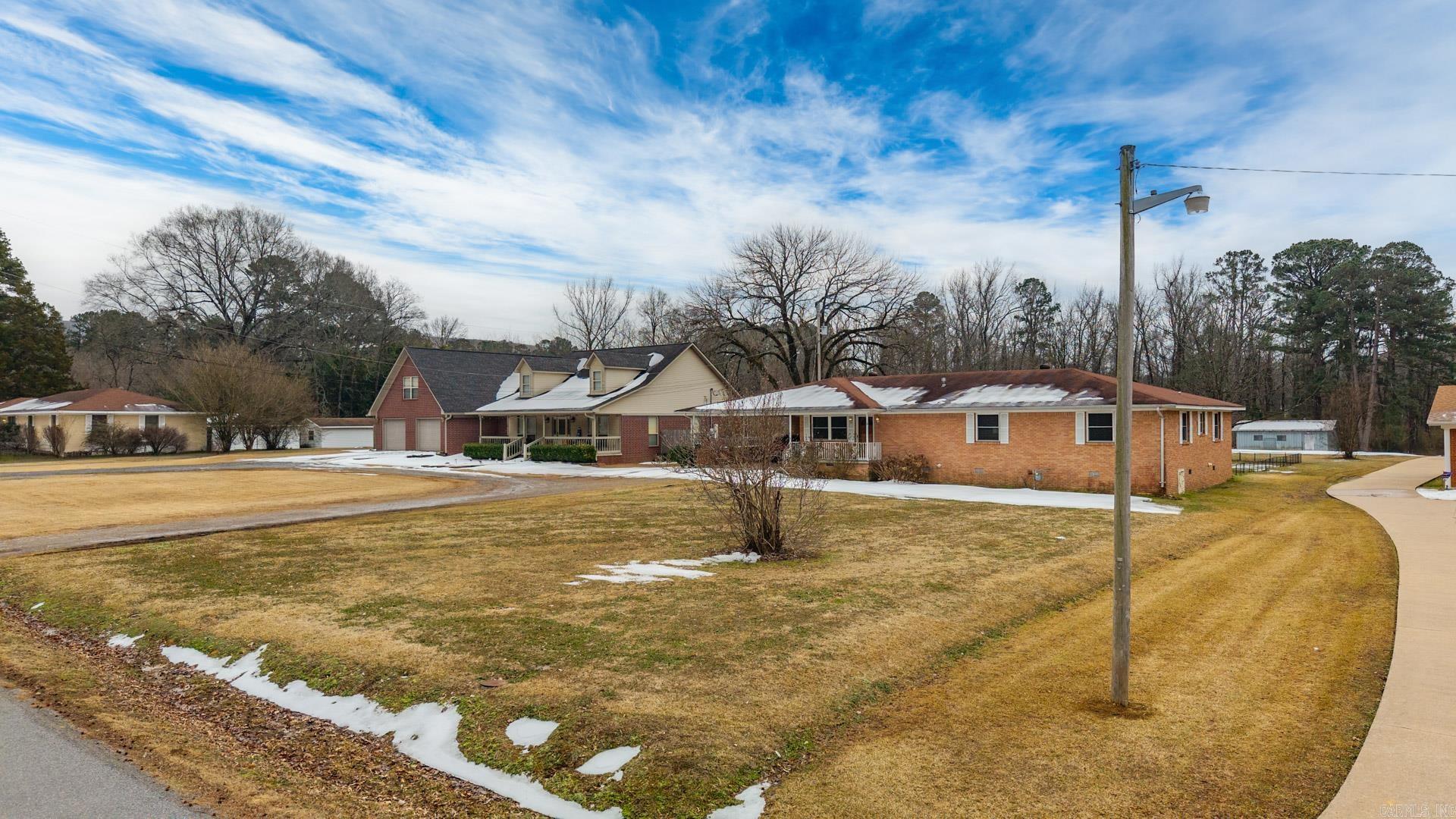 BLUE HILL - Residential