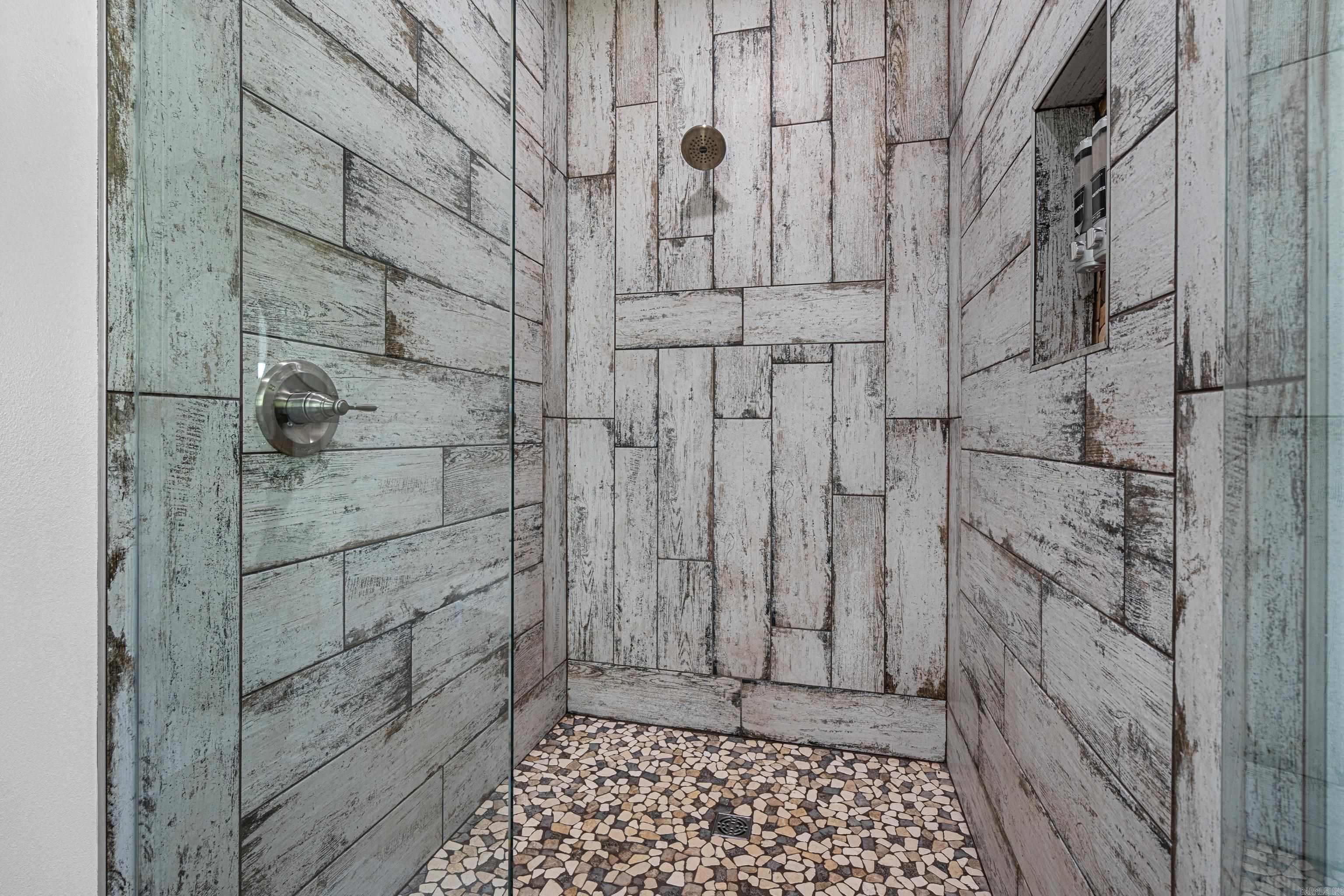 Metes & Bounds - Residential Income