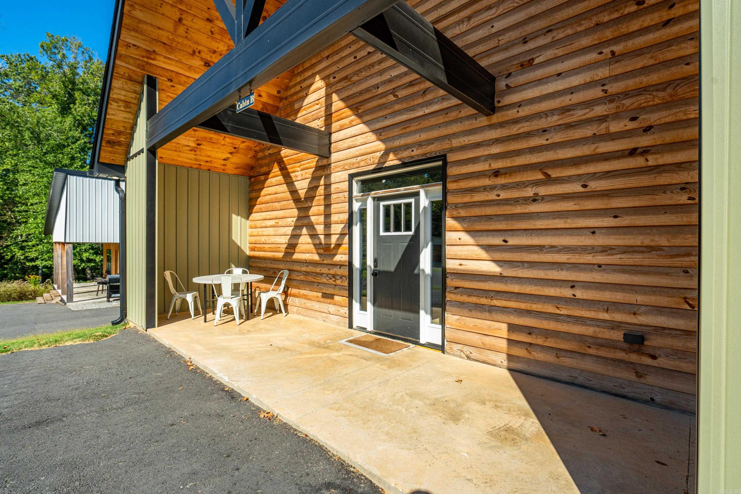 Metes & Bounds - Residential Income