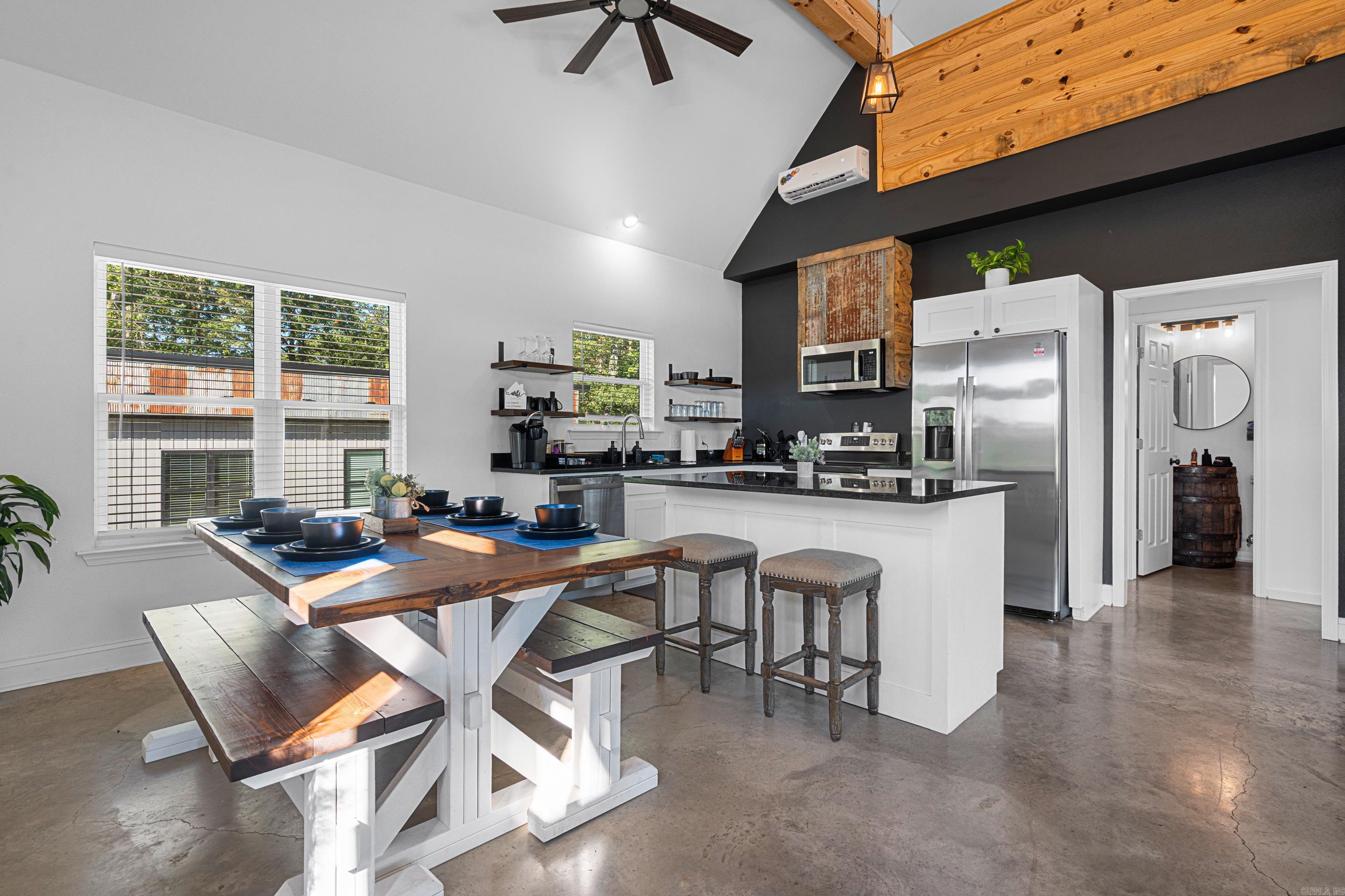 Metes & Bounds - Residential Income