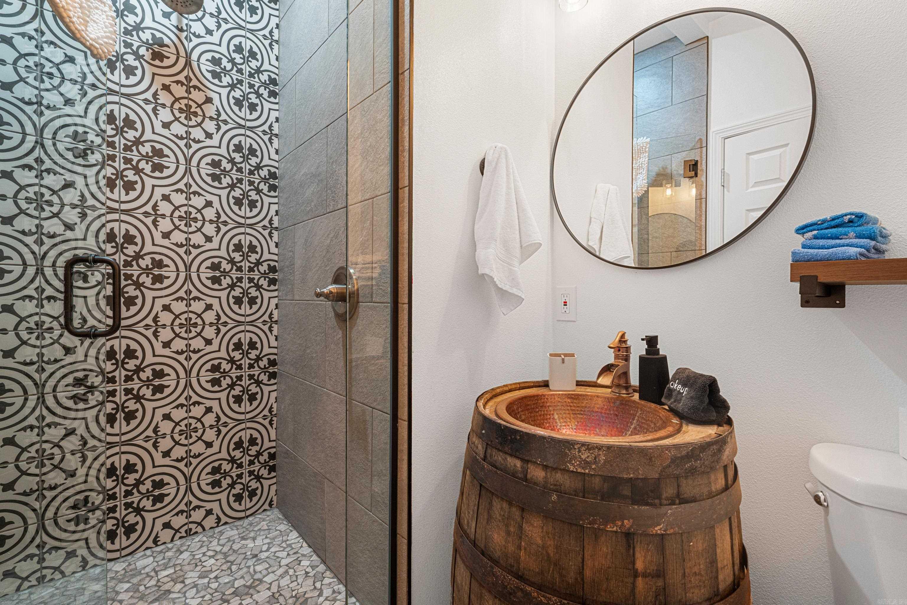 Metes & Bounds - Residential Income