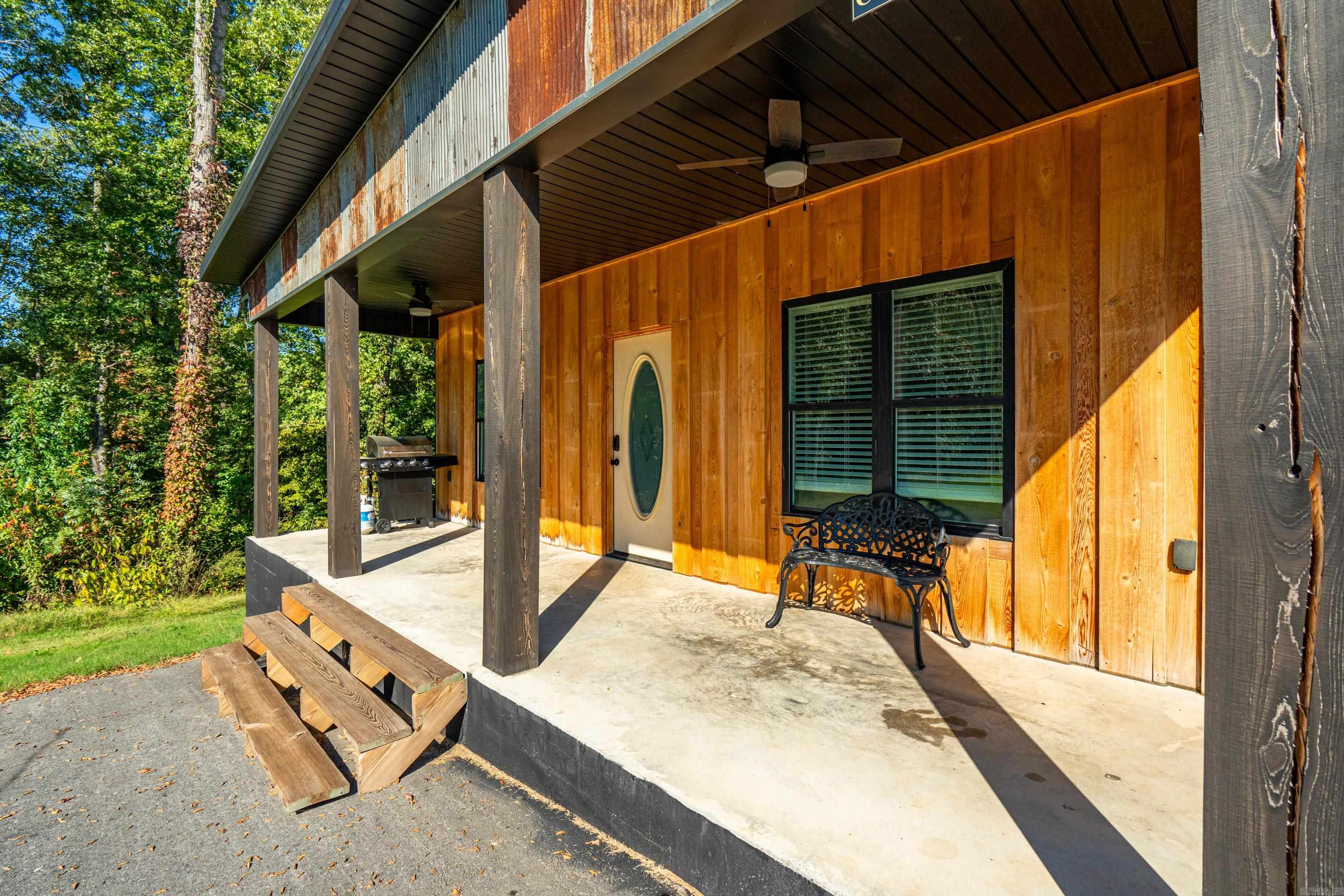 Metes & Bounds - Residential Income