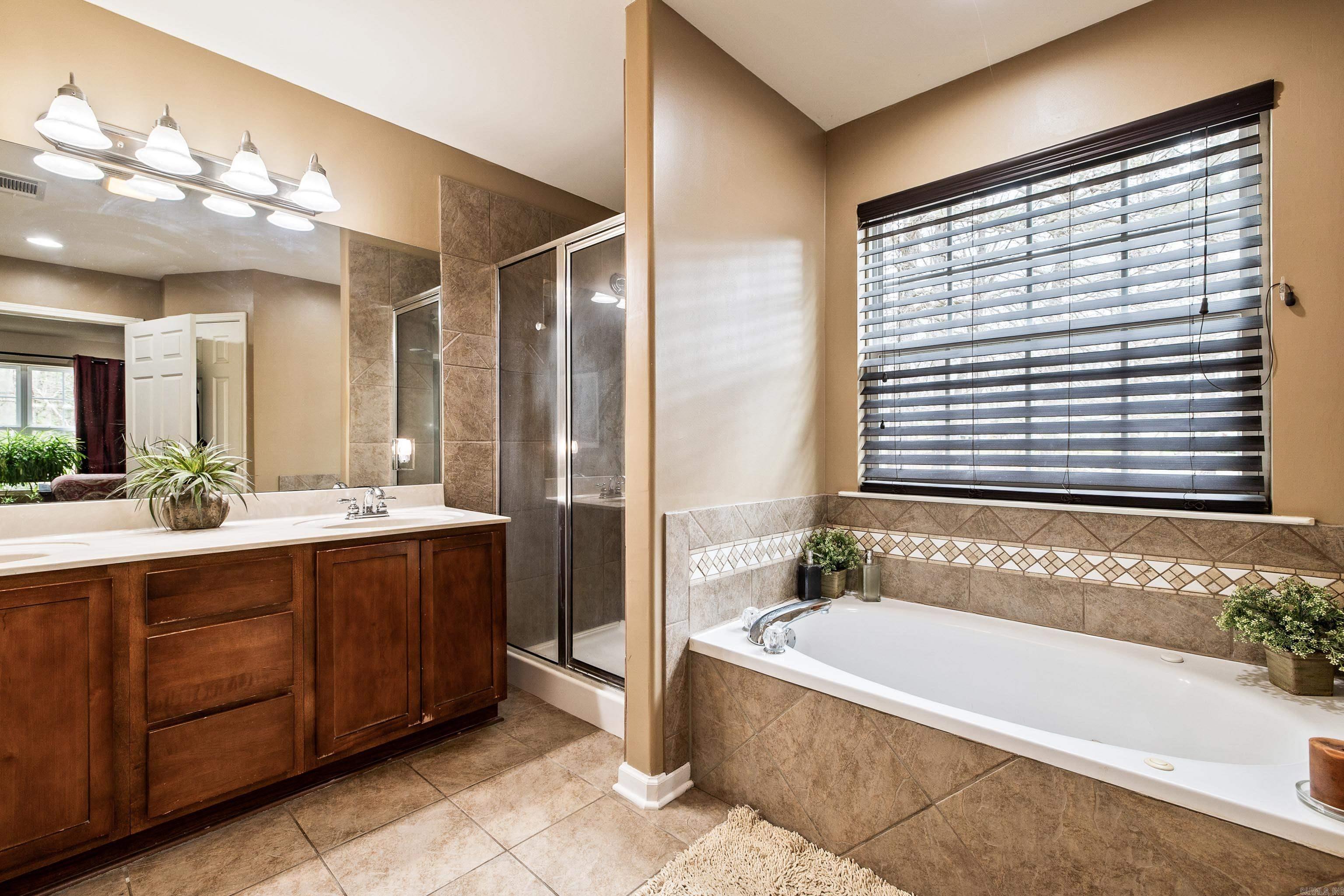 HOBBY TRAIL - Residential