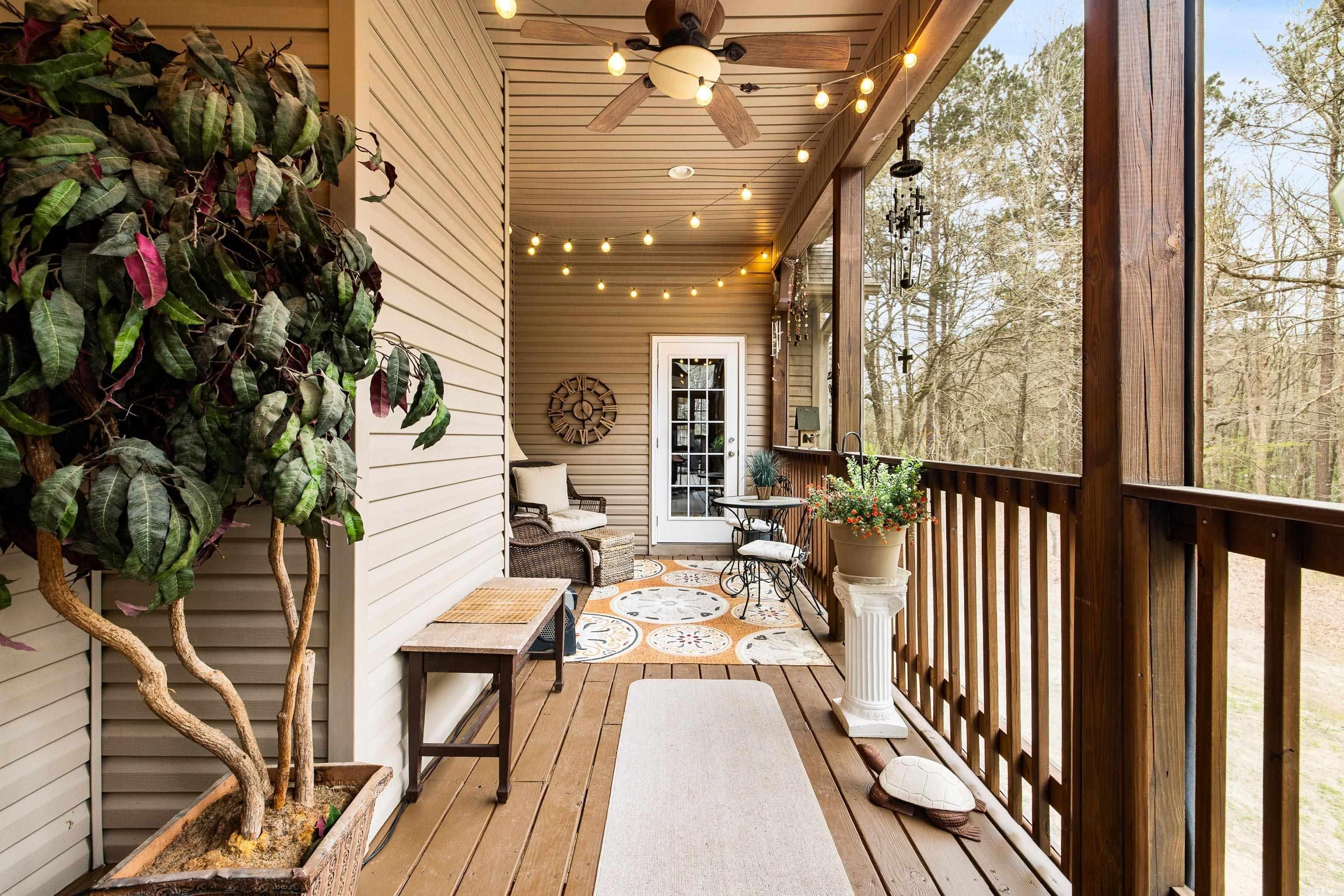 HOBBY TRAIL - Residential