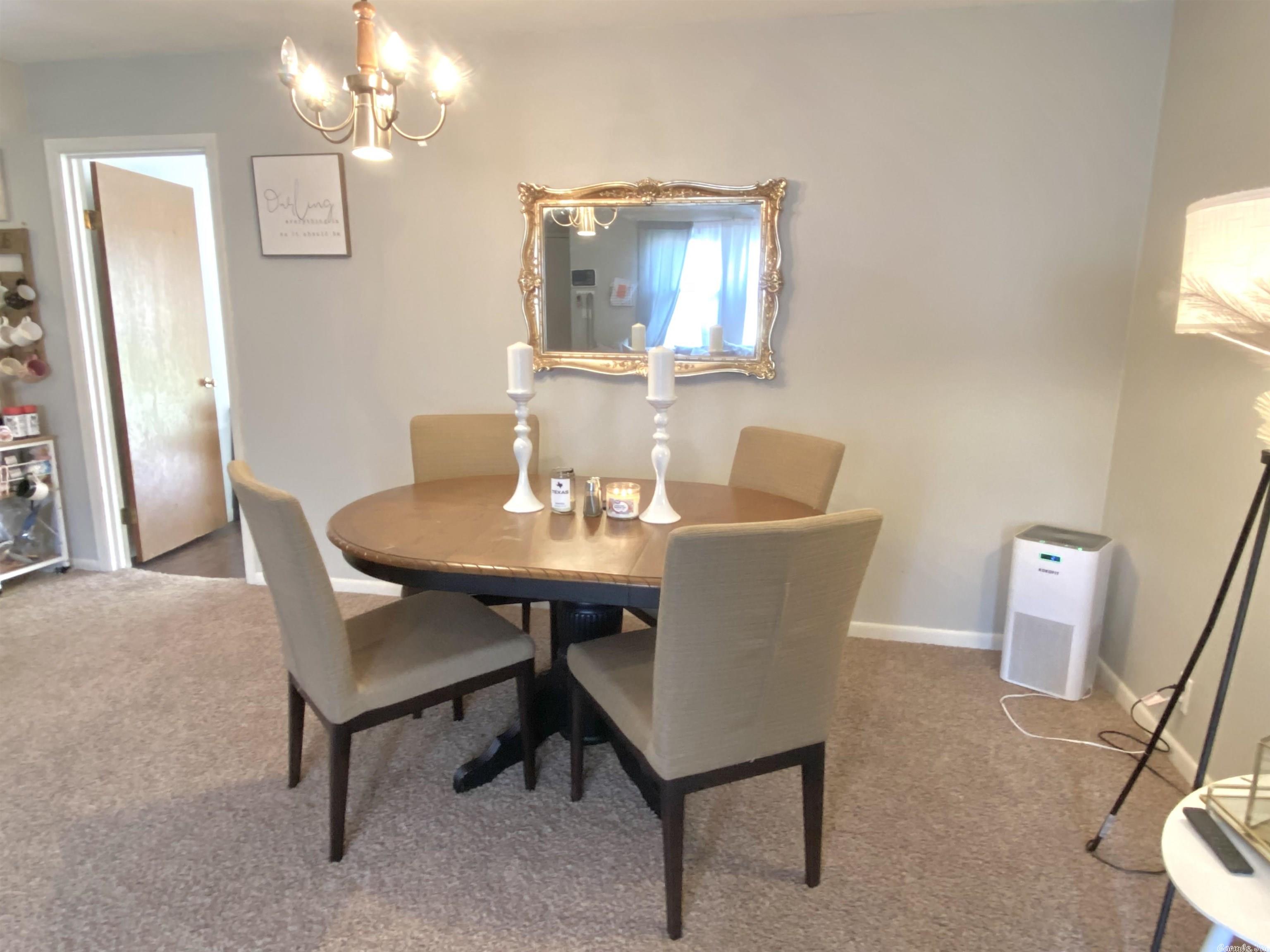 VALENCIA COURTS - Residential