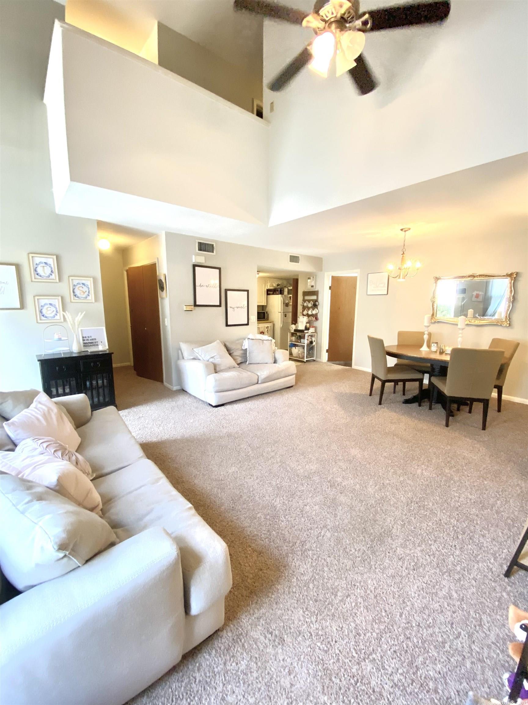 VALENCIA COURTS - Residential