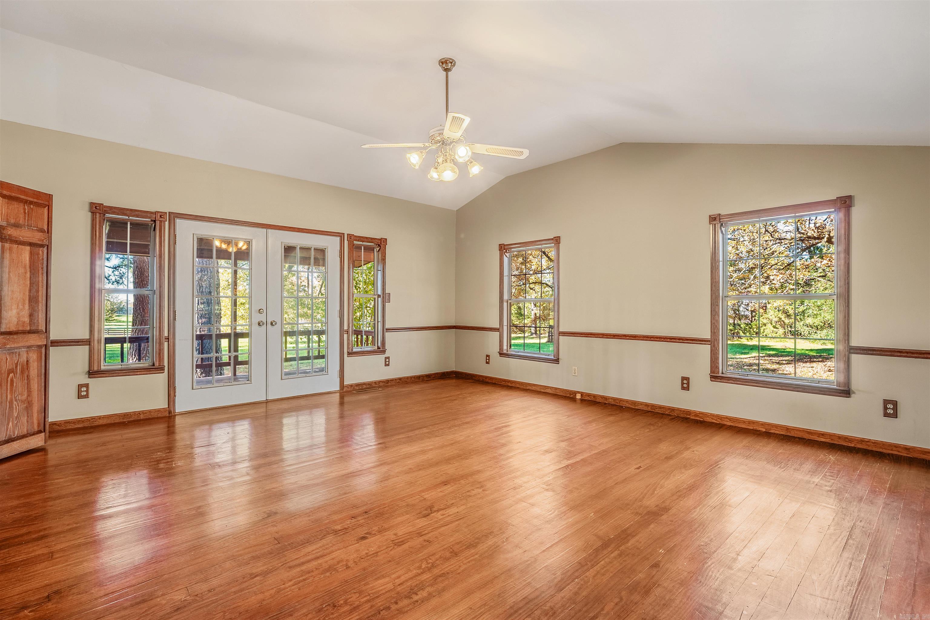 Metes & Bounds - Residential