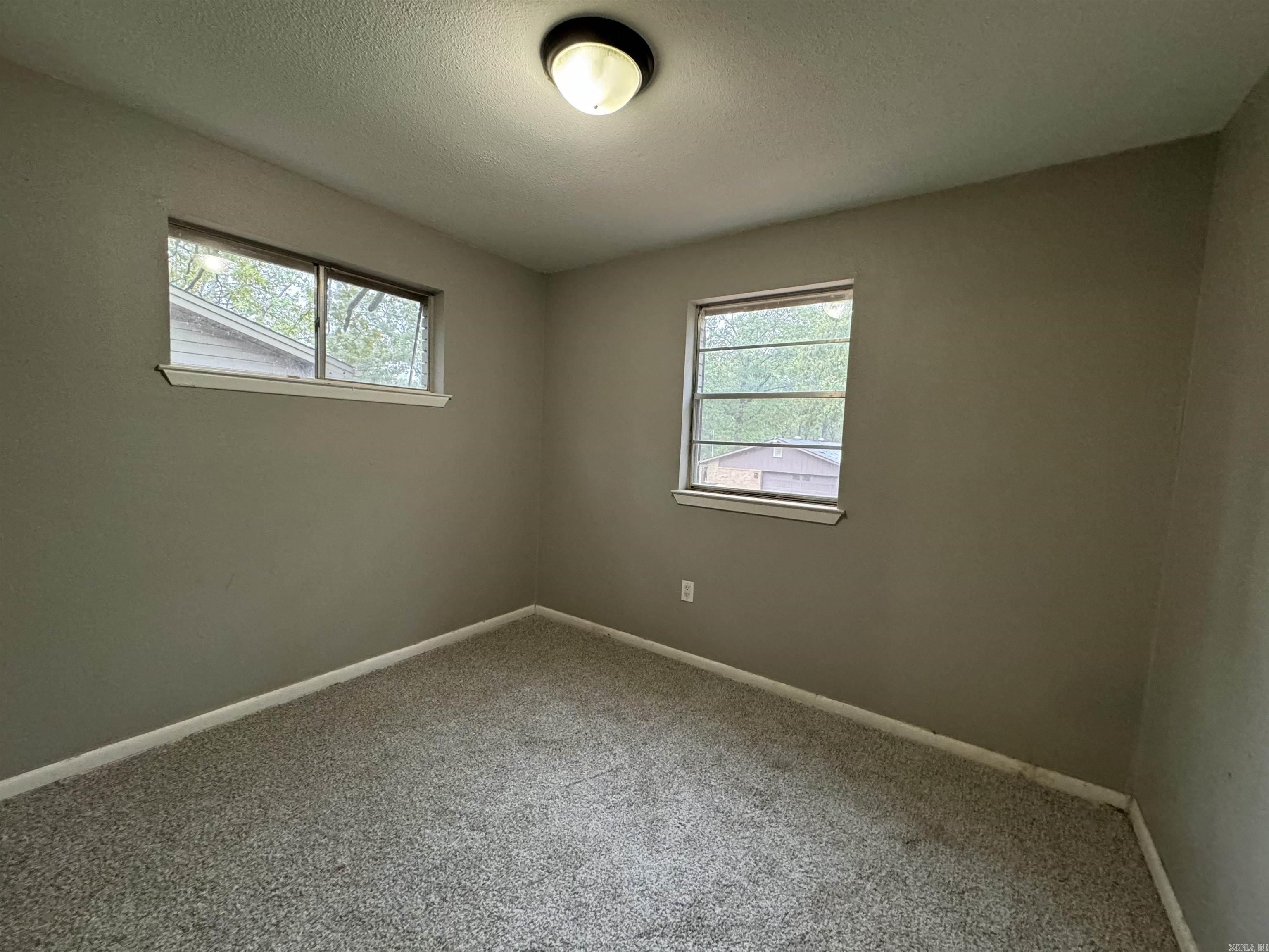 NORTH HILLS MANOR - Residential