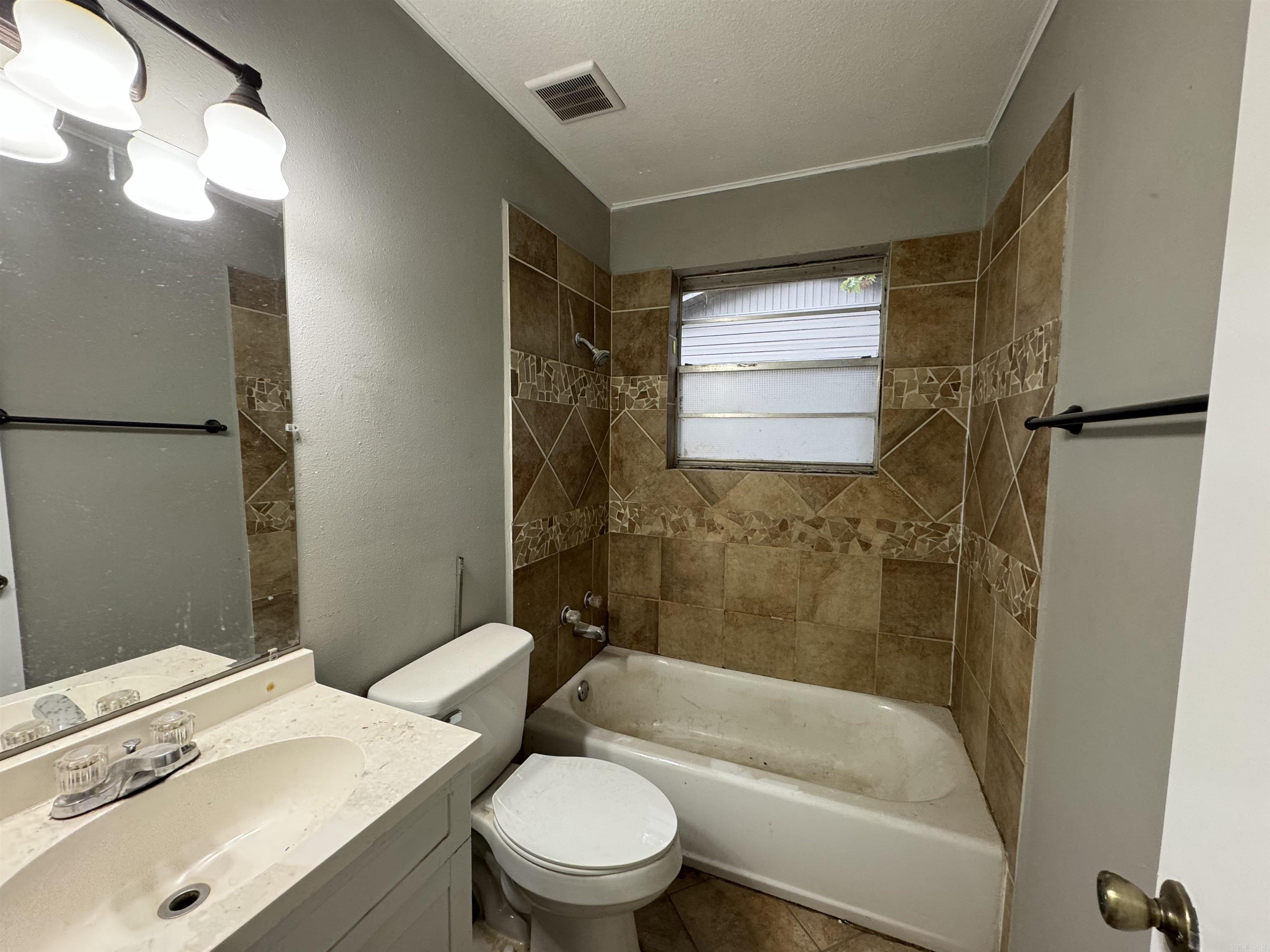 NORTH HILLS MANOR - Residential