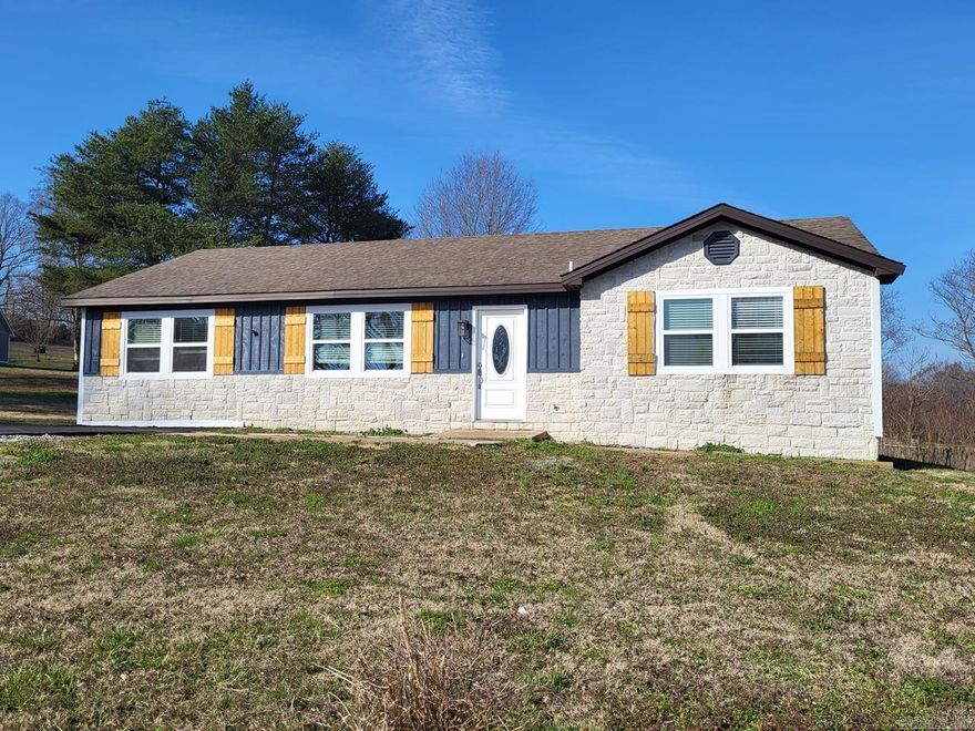 This adorable, petite cottage has undergone a beautifully executed renovation and sits on nearly an acre lot inside city limits! 4 bedrooms, 2.5 baths featuring an open floor plan and nearly everything new! Recently replaced or installed windows, luxury vinyl plank flooring, roof, paved driveway, window blinds, all cabinetry, fixtures, paint inside and out, stone facade, navy blue & cream exterior color scheme, and shutters give a cottage vibe to this little Valley View gem. Stainless steel kitchen appliances, including a fridge, add a modern touch. This home even comes with a washer and dryer! Ask your favorite Realtor to give you a tour today.
