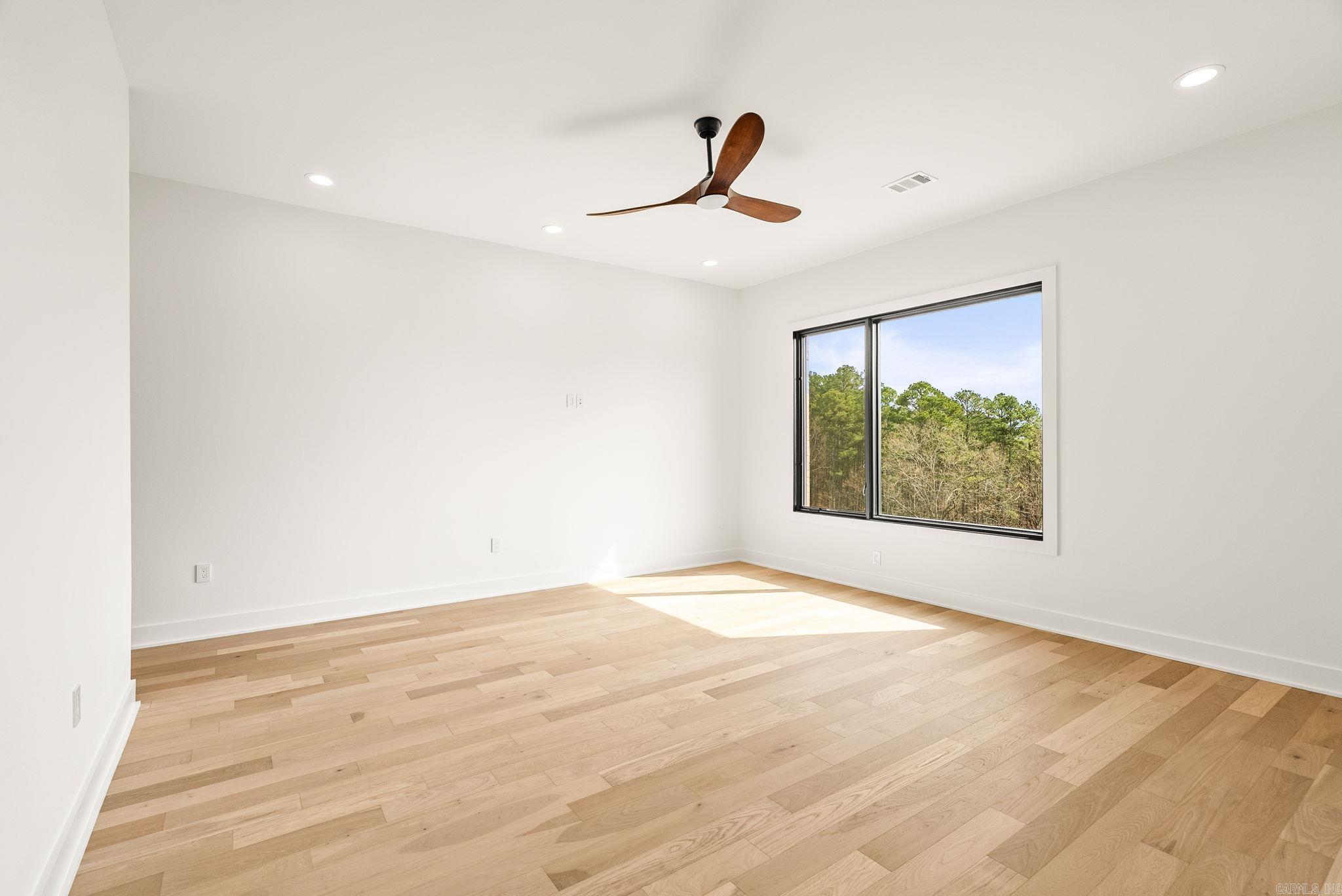 CHENAL VALLEY FALSTONE COURT - Residential