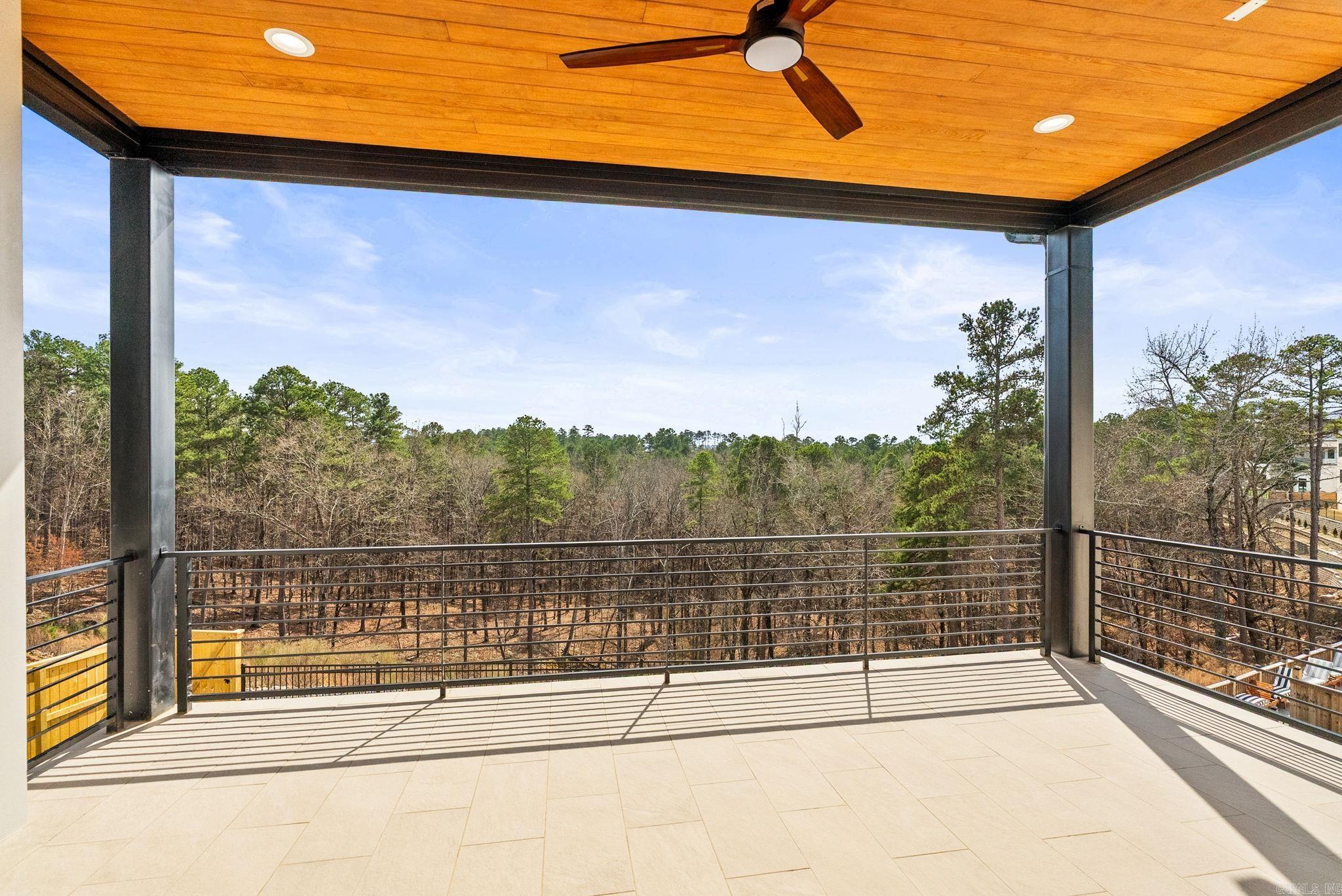 CHENAL VALLEY FALSTONE COURT - Residential