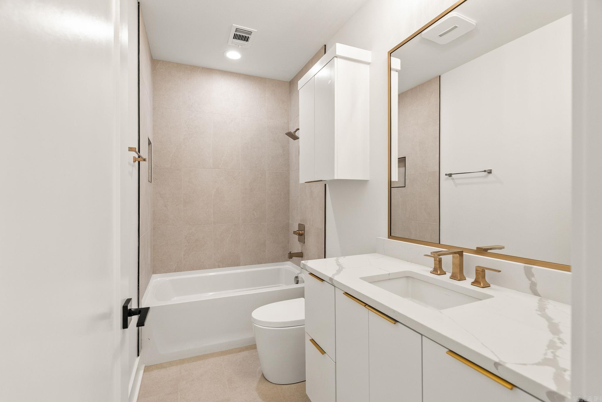 CHENAL VALLEY FALSTONE COURT - Residential