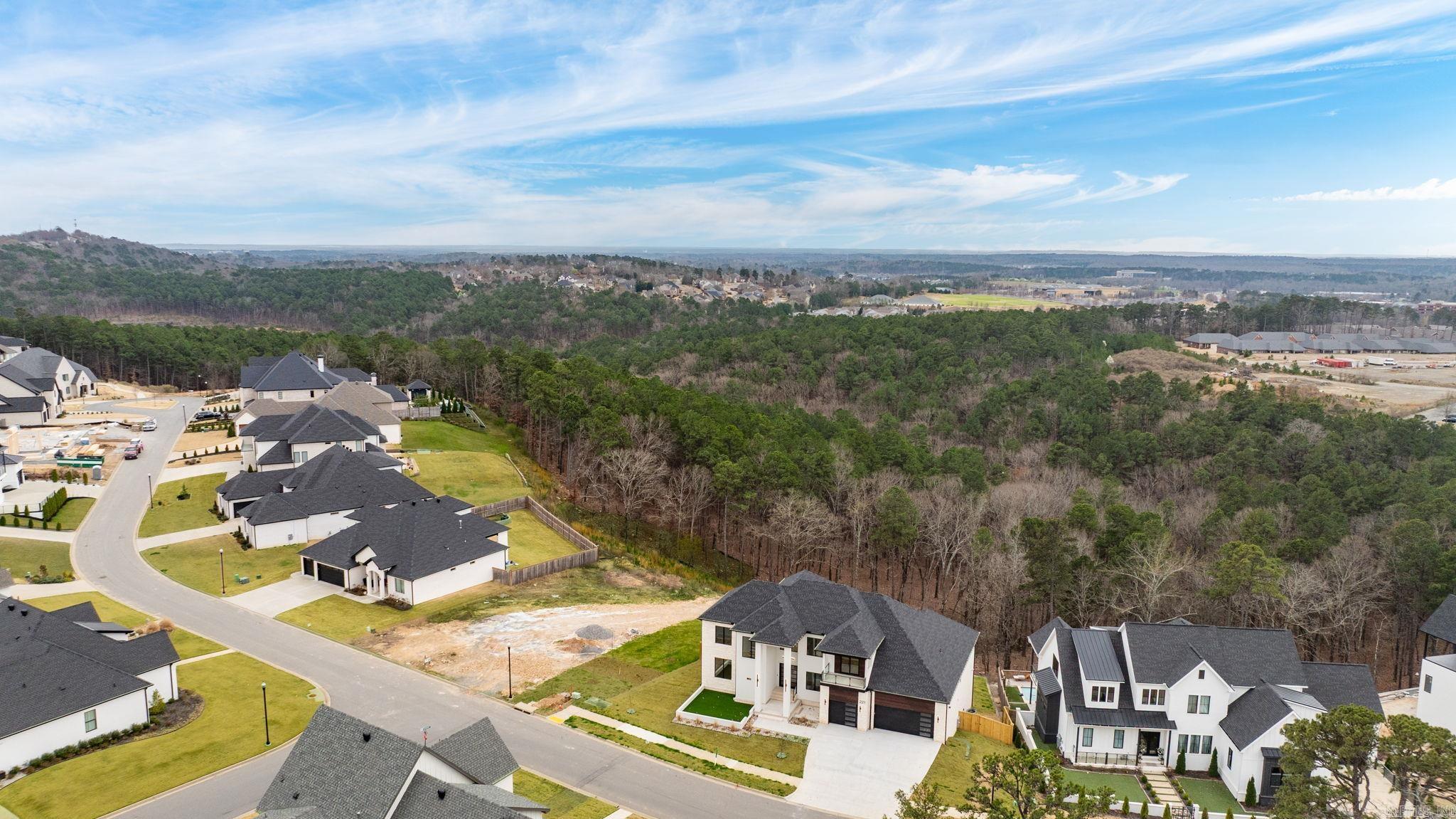 CHENAL VALLEY FALSTONE COURT - Residential
