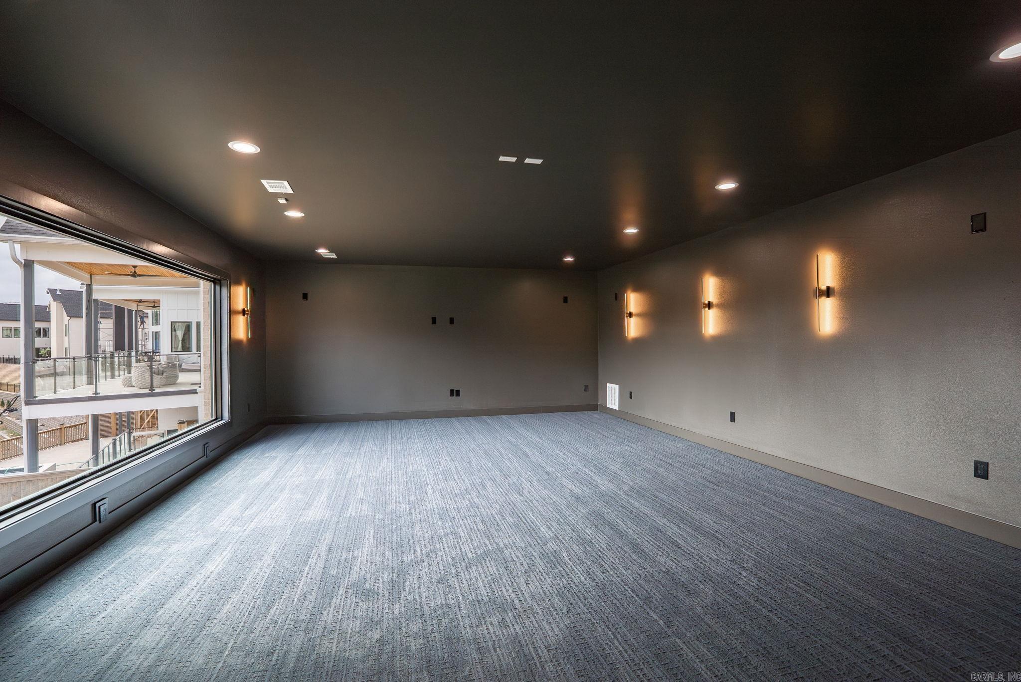 CHENAL VALLEY FALSTONE COURT - Residential