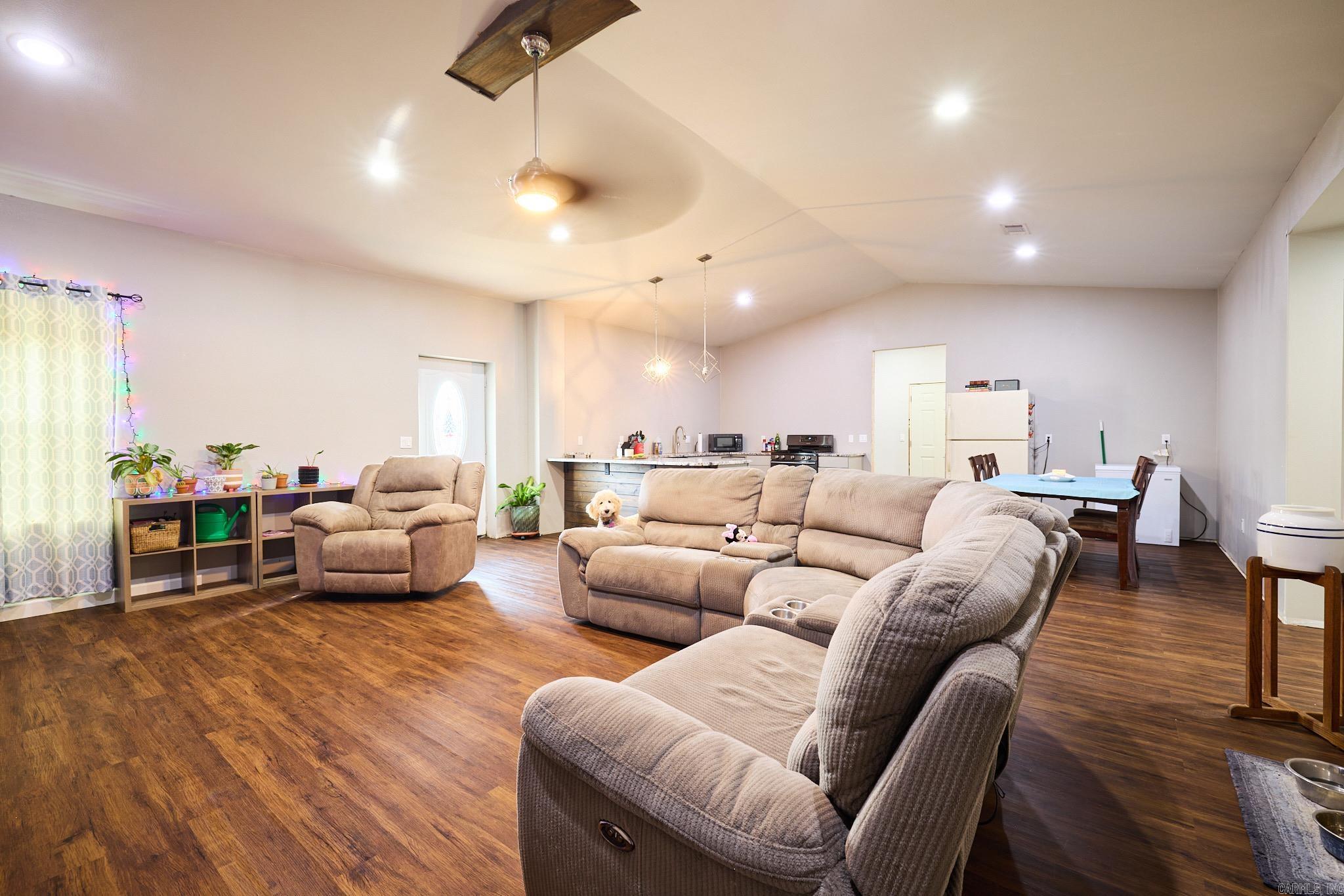 ARKANSAS HGTS - Residential