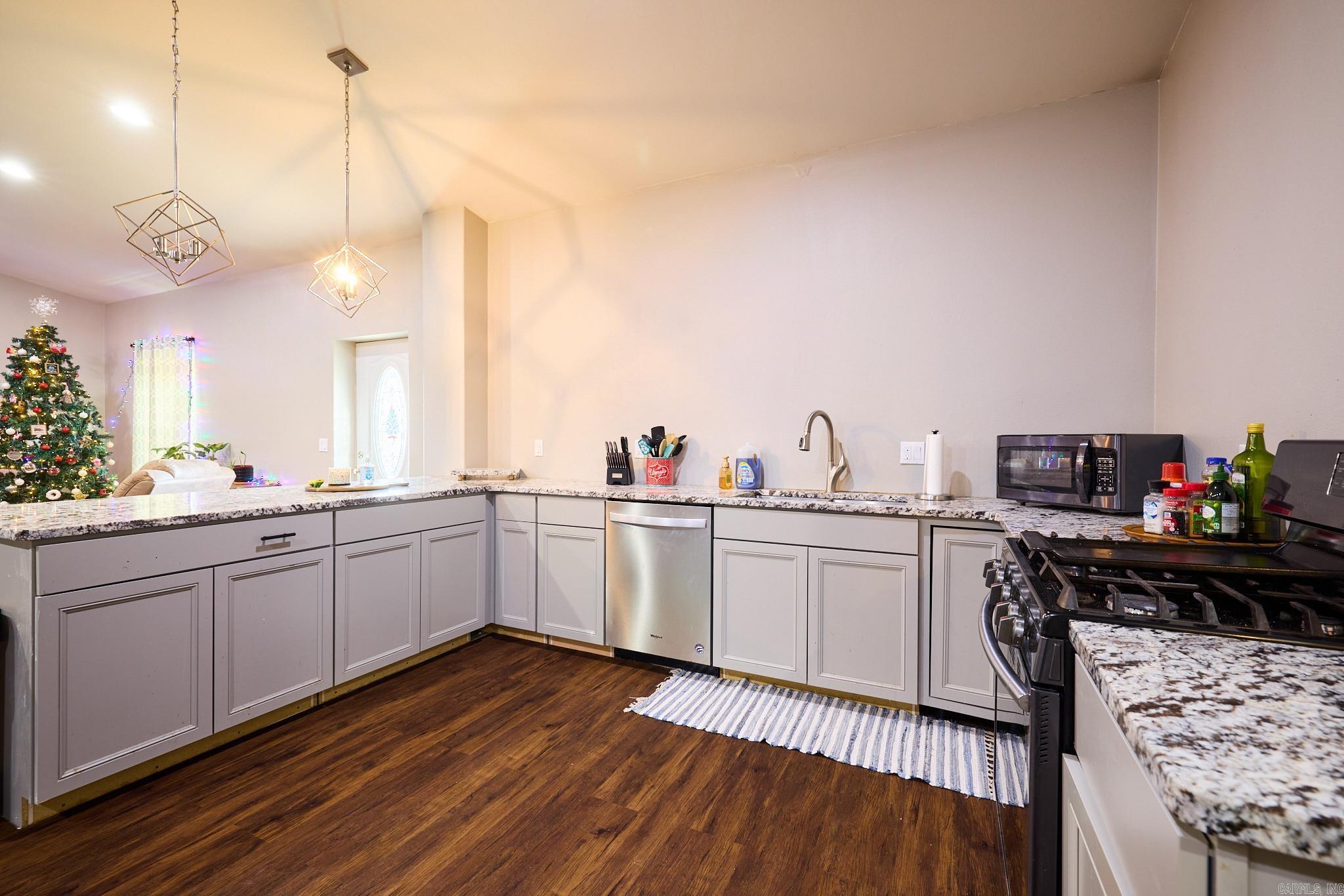 ARKANSAS HGTS - Residential