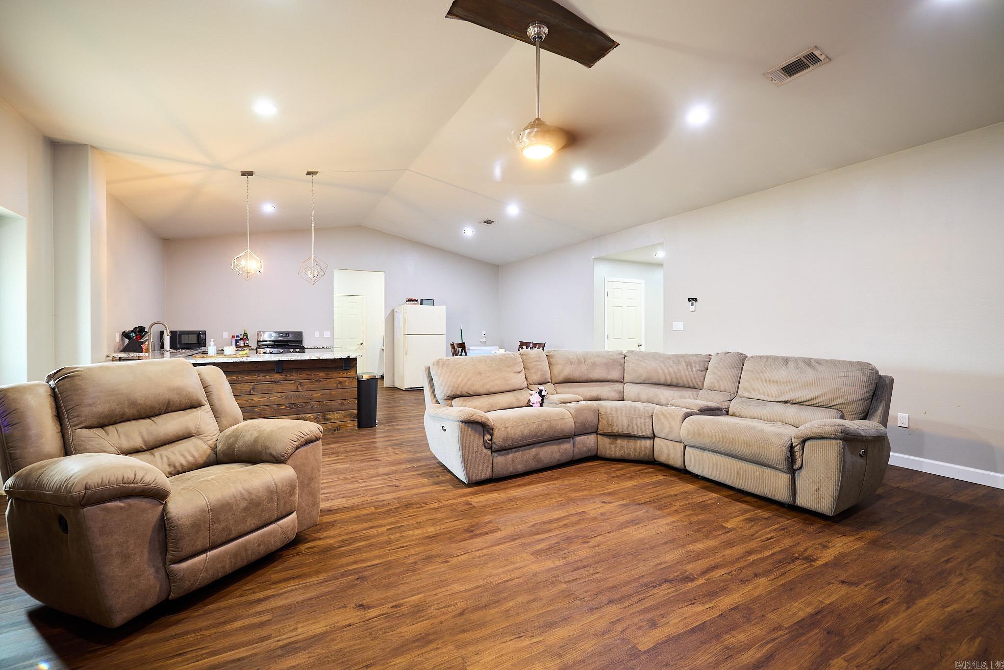 ARKANSAS HGTS - Residential