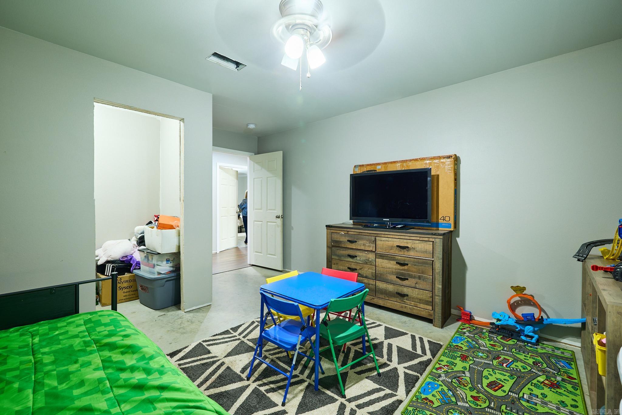 ARKANSAS HGTS - Residential