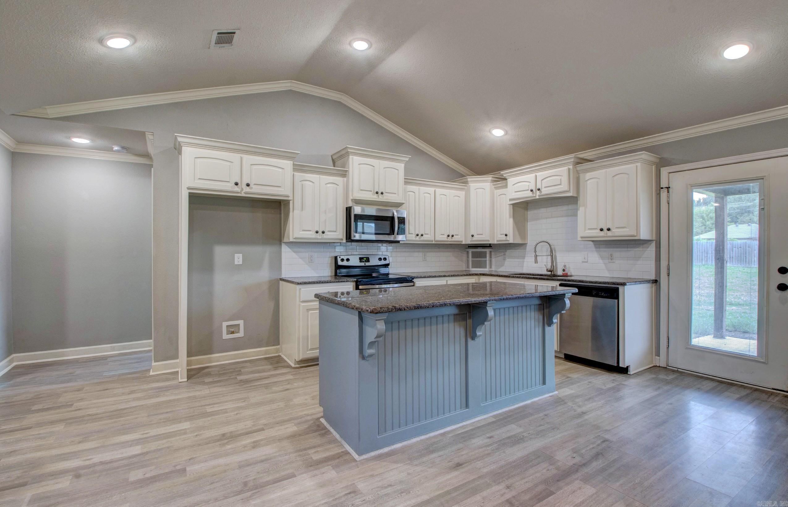 LILLY ANN PLACE - Residential