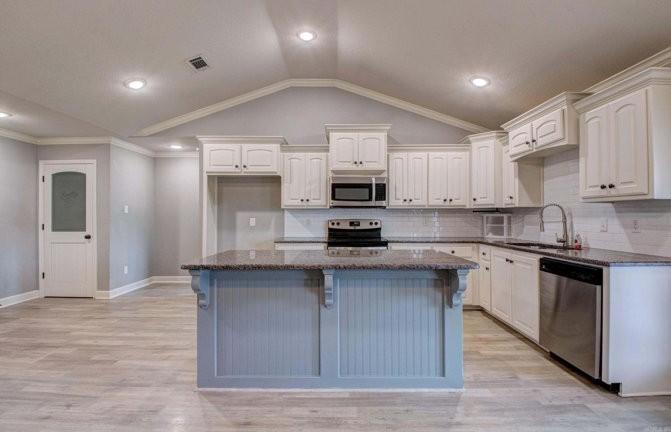 LILLY ANN PLACE - Residential