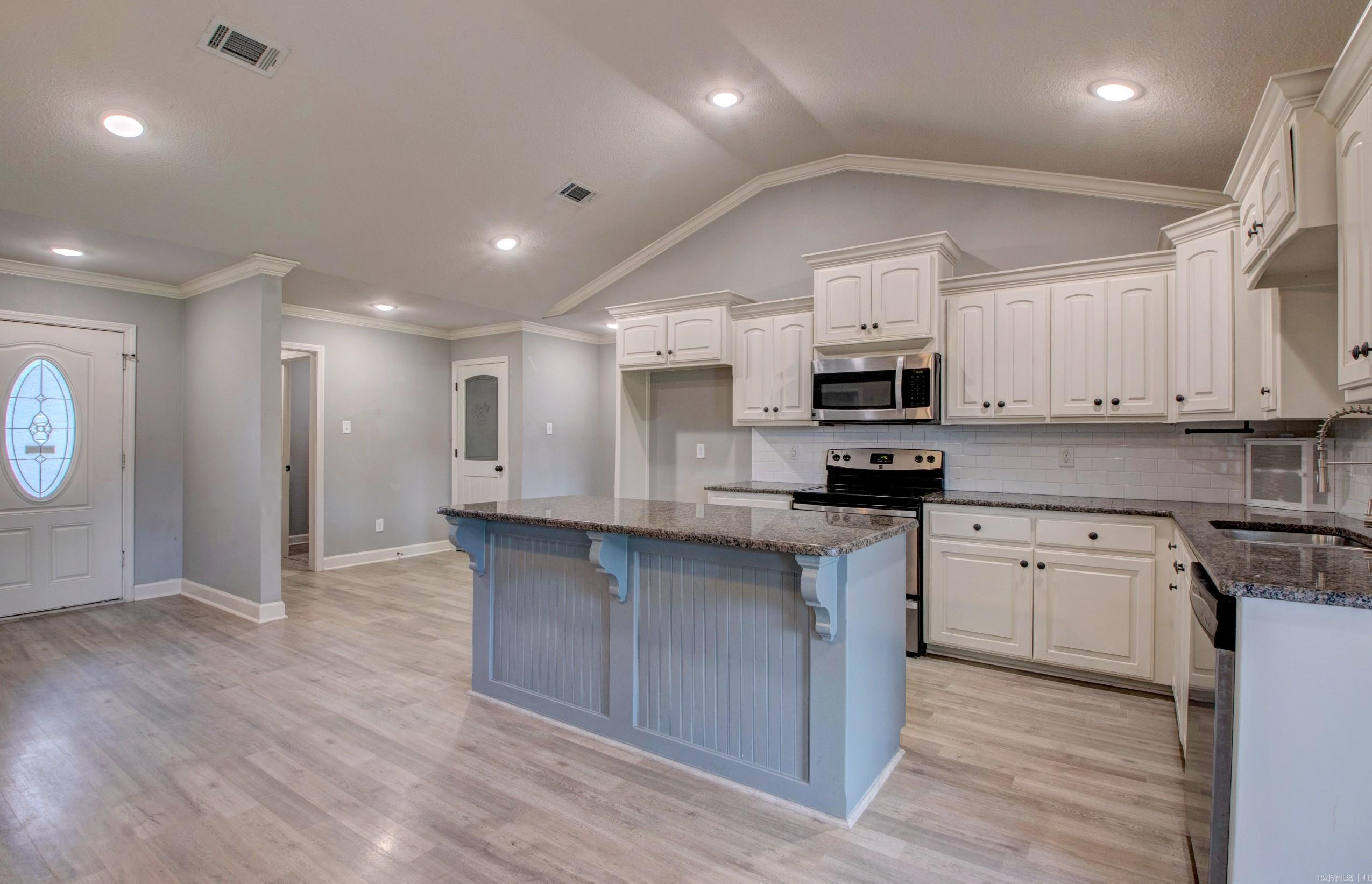 LILLY ANN PLACE - Residential