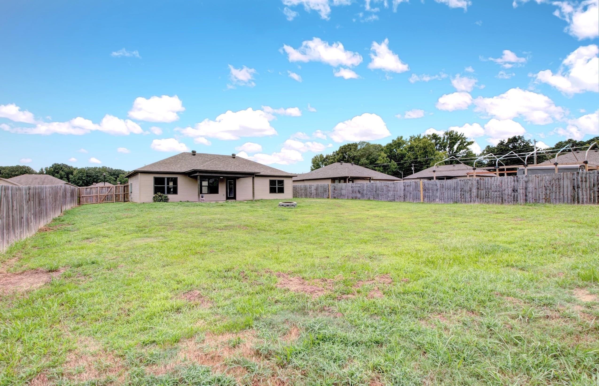 LILLY ANN PLACE - Residential