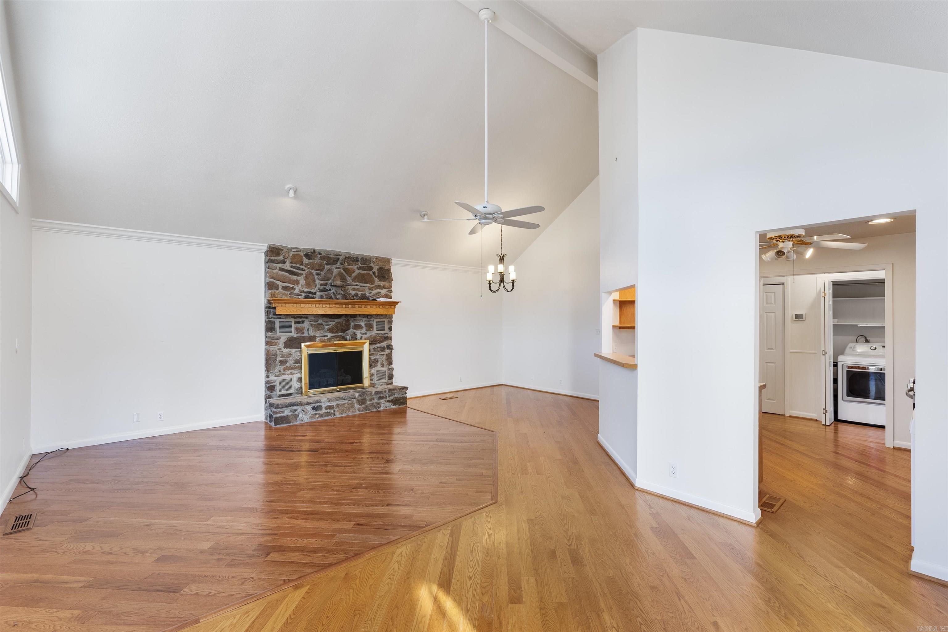 INDIAN HILLS - Residential