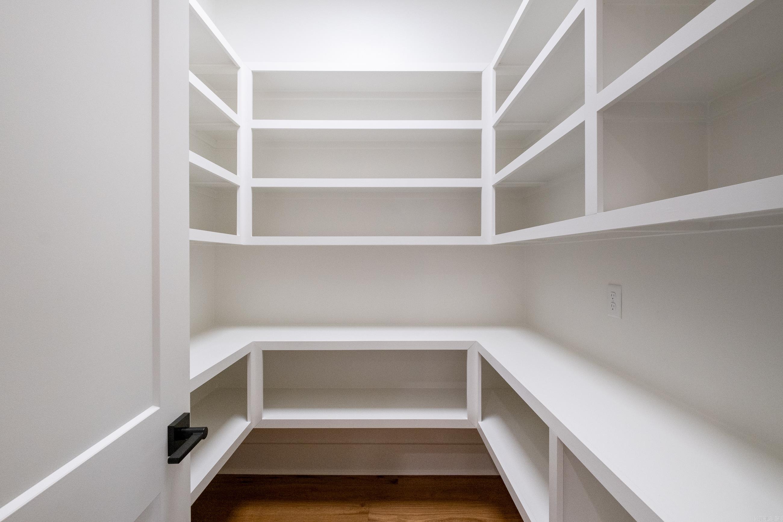 CHENAL VALLEY ABINGTON COURT - Residential