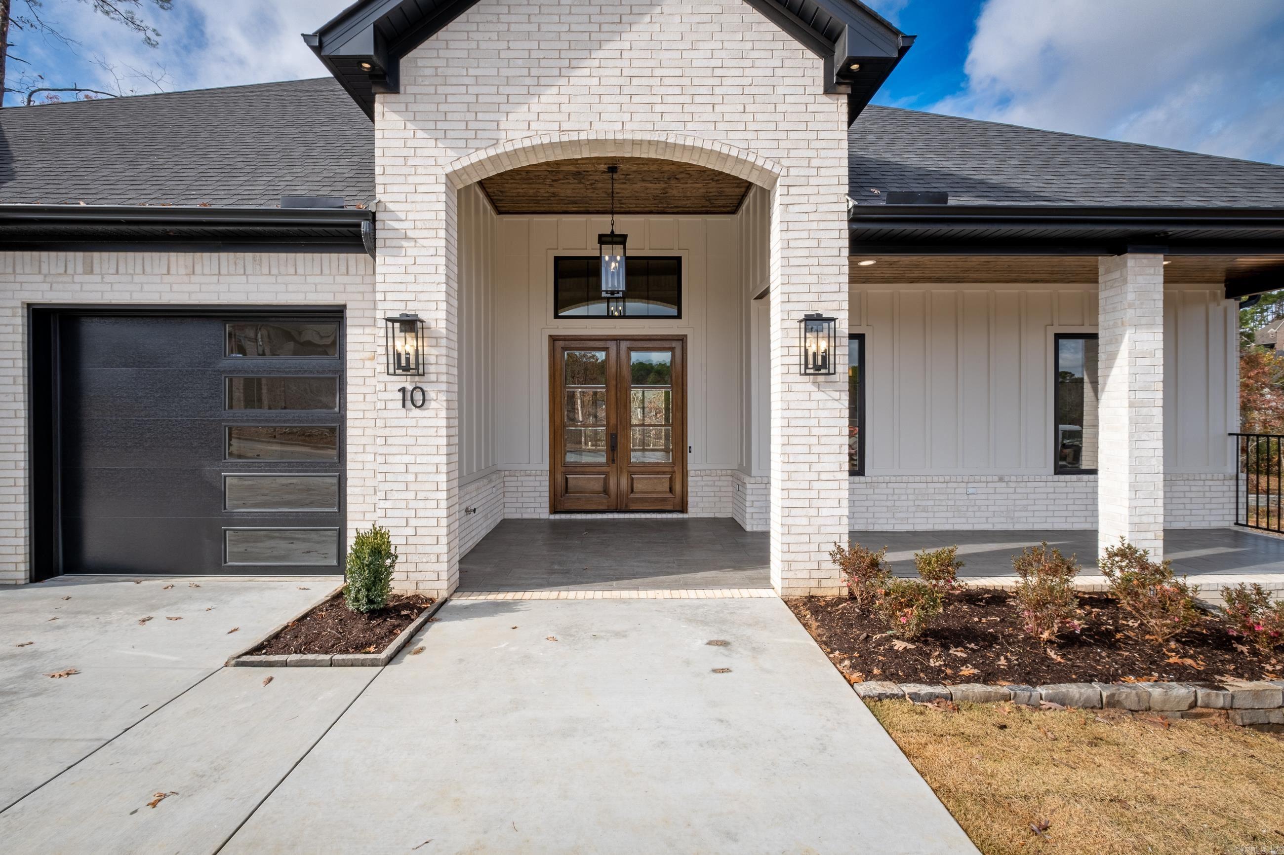 CHENAL VALLEY ABINGTON COURT - Residential