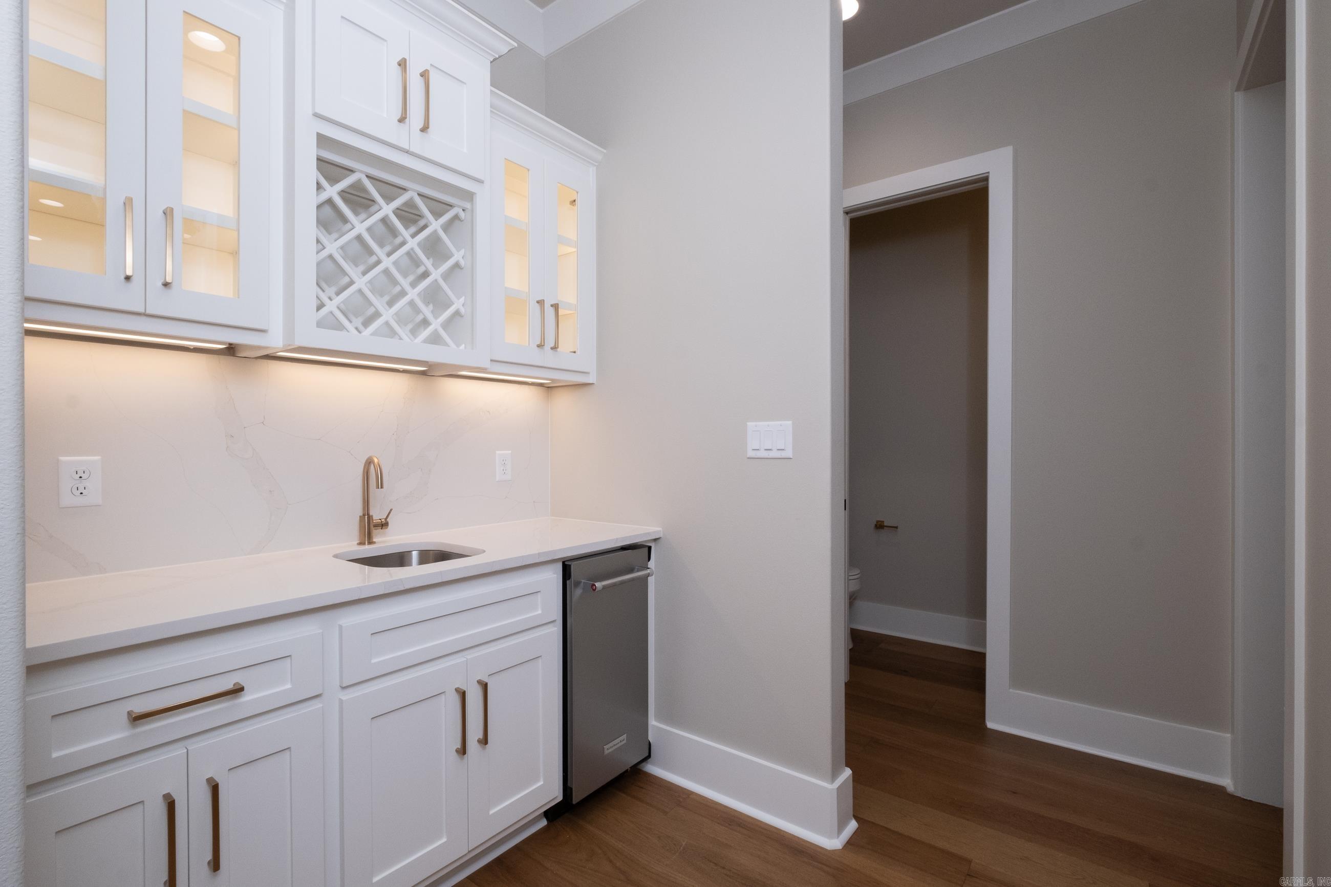 CHENAL VALLEY ABINGTON COURT - Residential