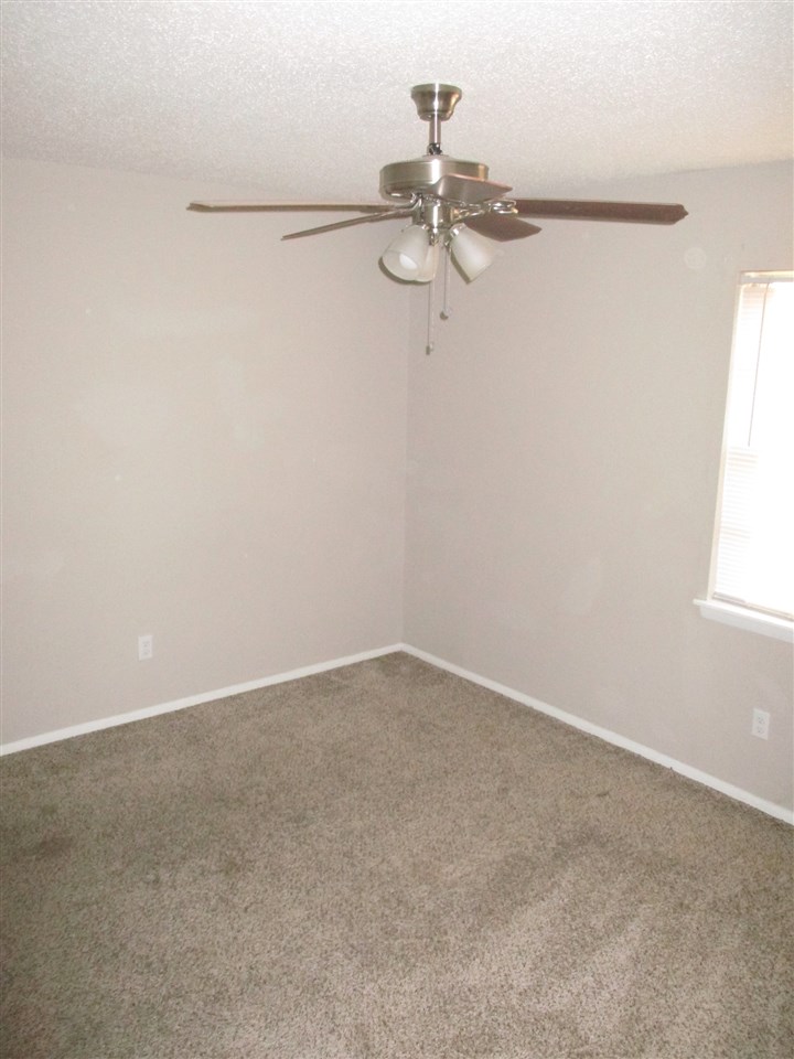 Holly Hill Estates - Residential Lease