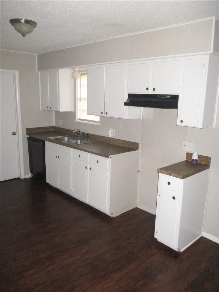 Holly Hill Estates - Residential Lease