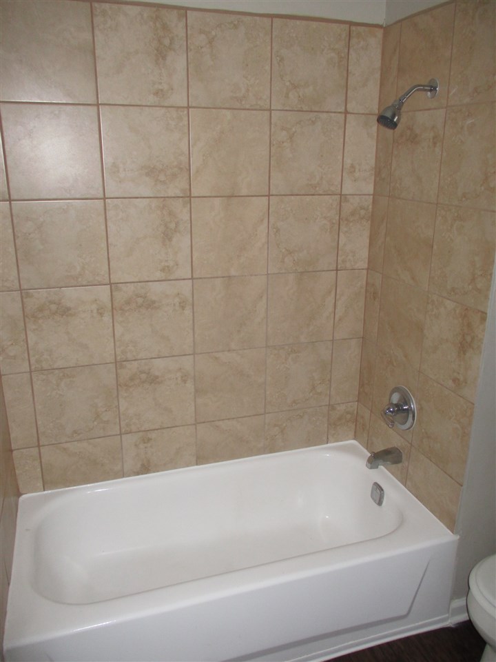 Holly Hill Estates - Residential Lease