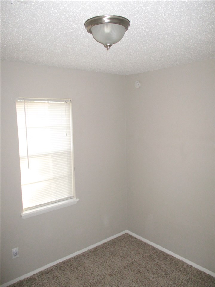 Holly Hill Estates - Residential Lease