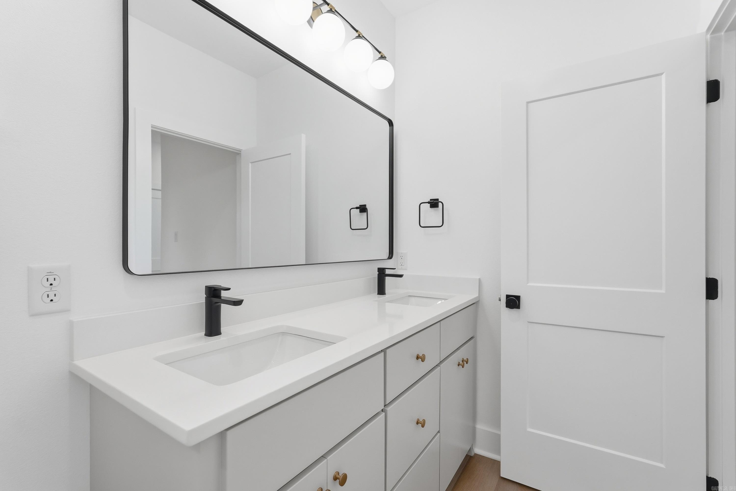 DUVALLS - Residential