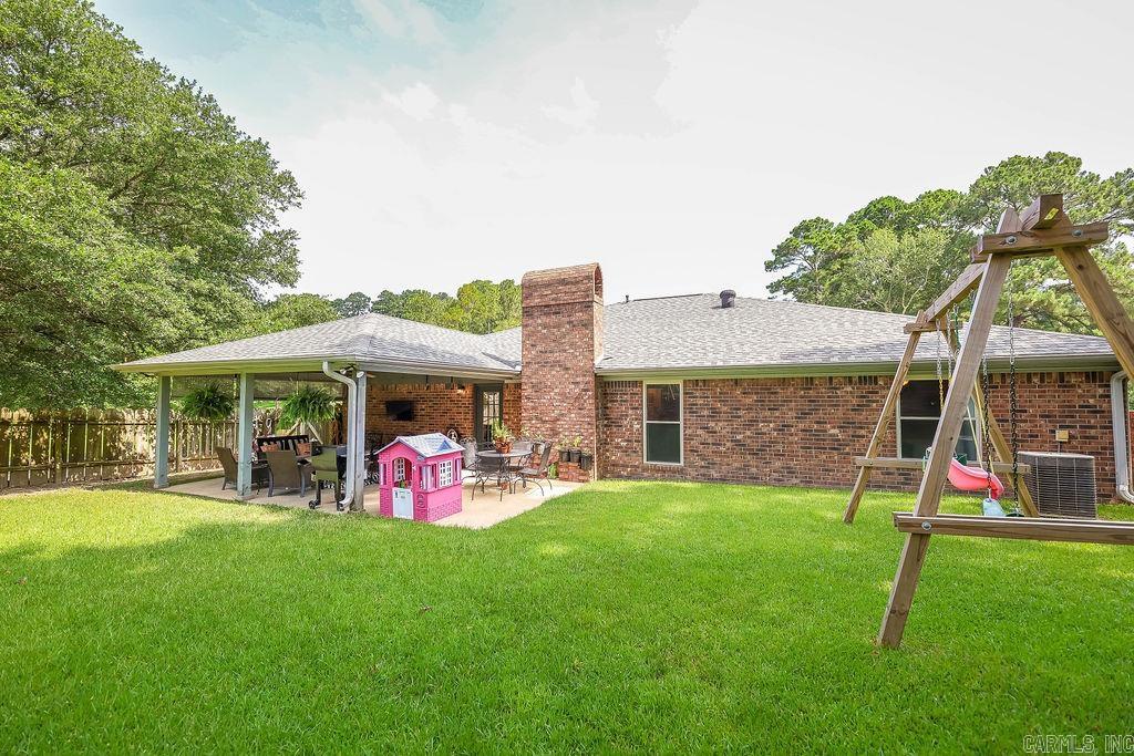 WOODLAND HILLS - Residential