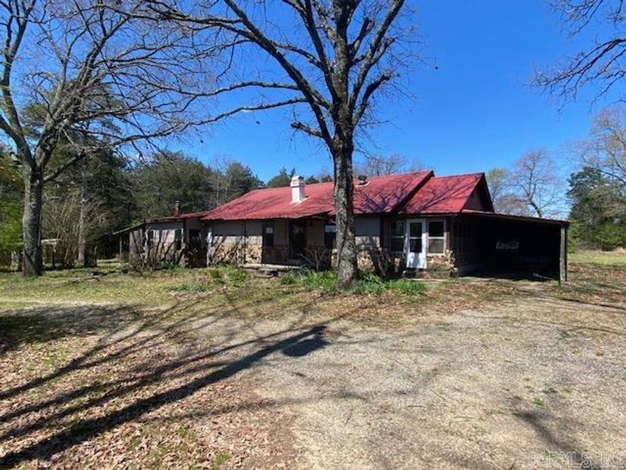Don't miss this 3 bedroom 2 bath home featuring living area with fireplace, den with 2nd fireplace, sunroom, 2 bonus rooms and nice sized kitchen/dining combo on 1 acres. HUD Owned Property: Case 031-561059. HUD Homes are sold As-Is with no representations, warranties or disclosures. Ask your agent for details and submit offers on www.HUDHomeStore.com. SEE AGENT REMARKS for additional information and check HUDHomeStore.com for property availability. Managed by www.rainecompany.com.
