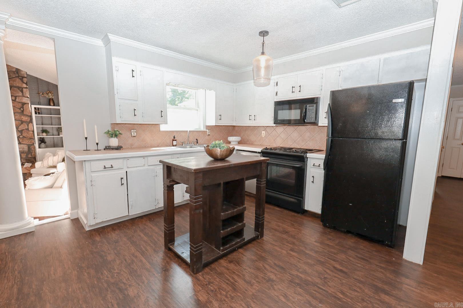 SOUTH BROADMOOR - Residential