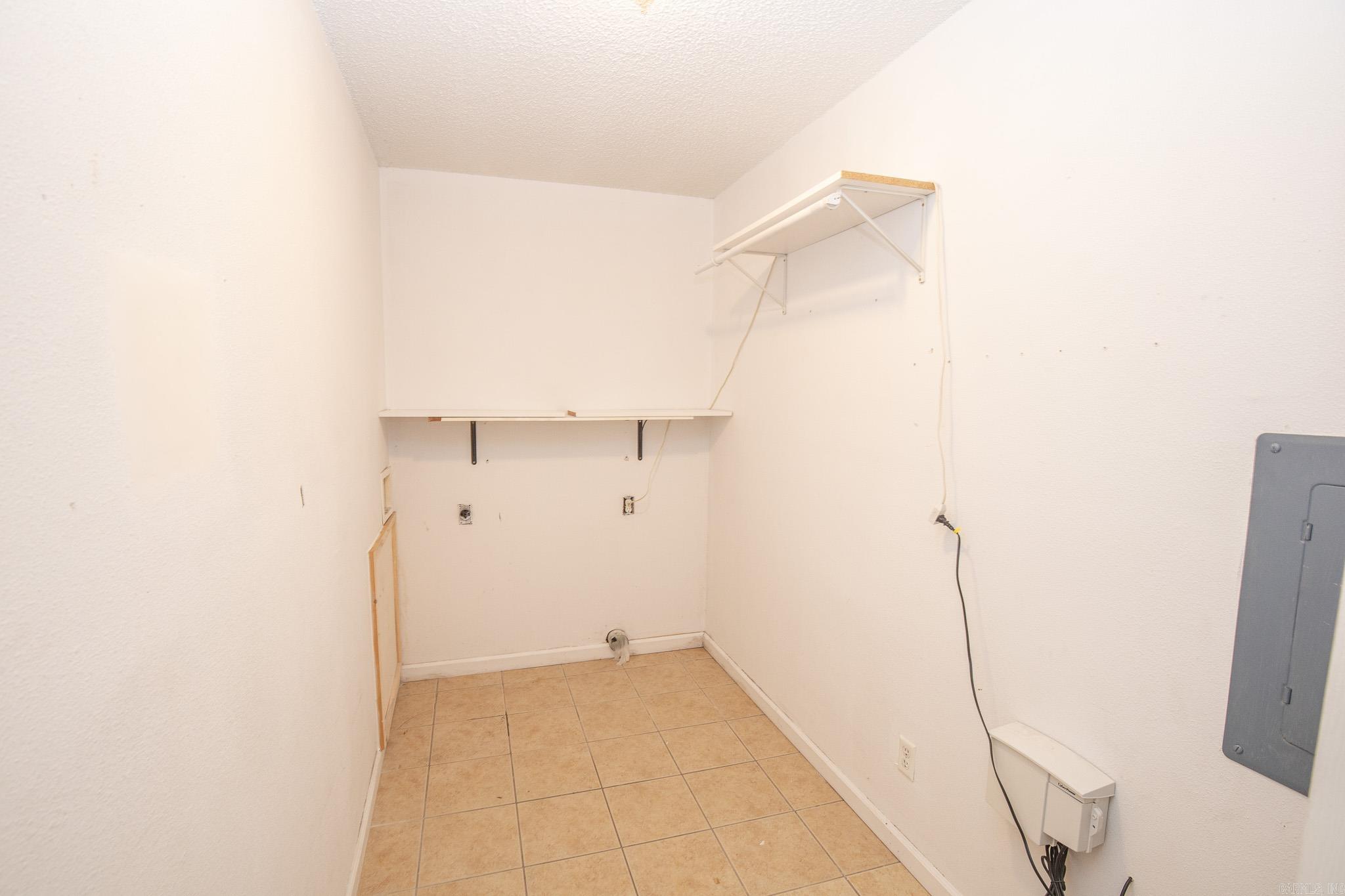 SOUTH BROADMOOR - Residential