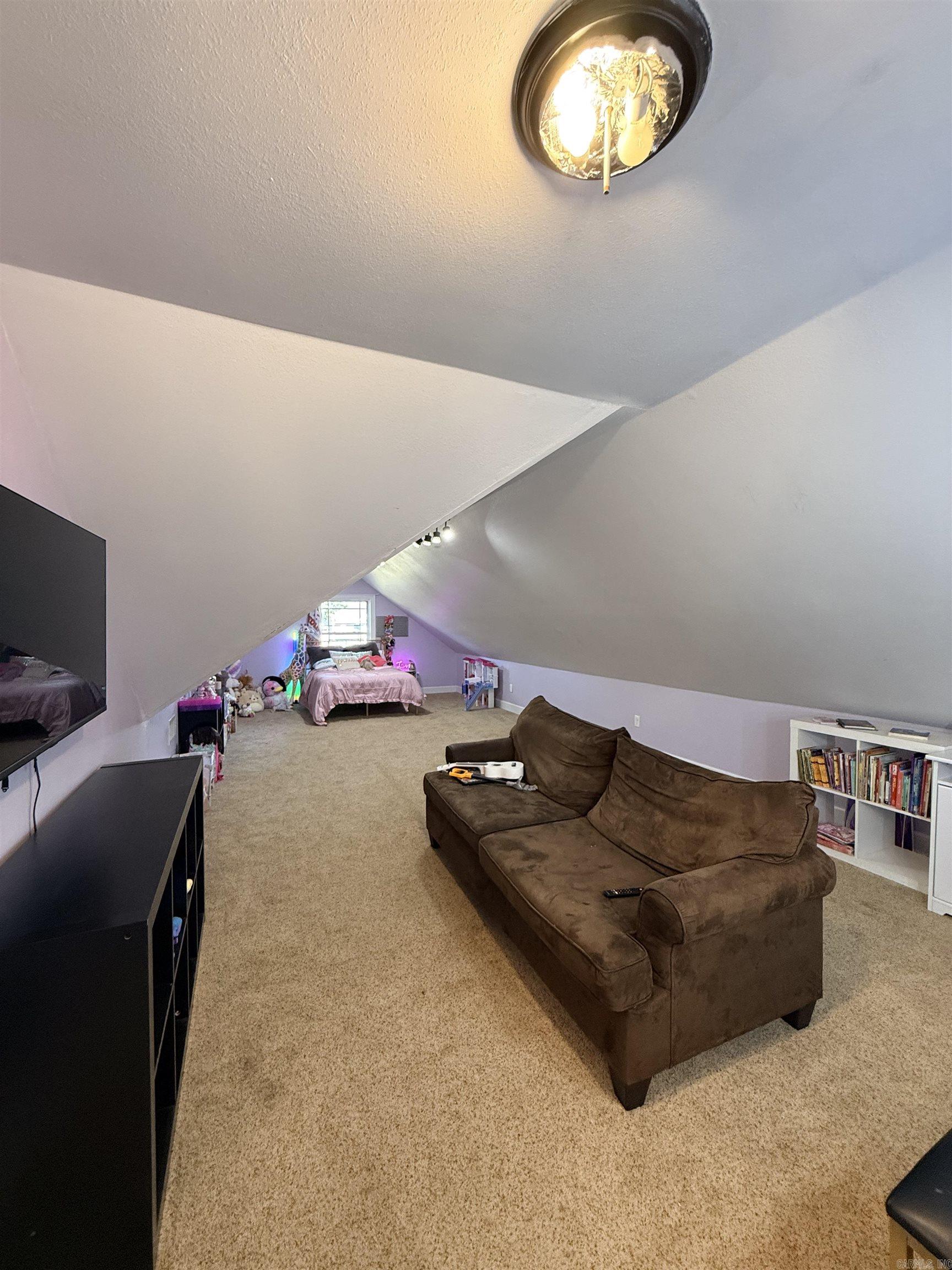 THE MEADOWS - Residential