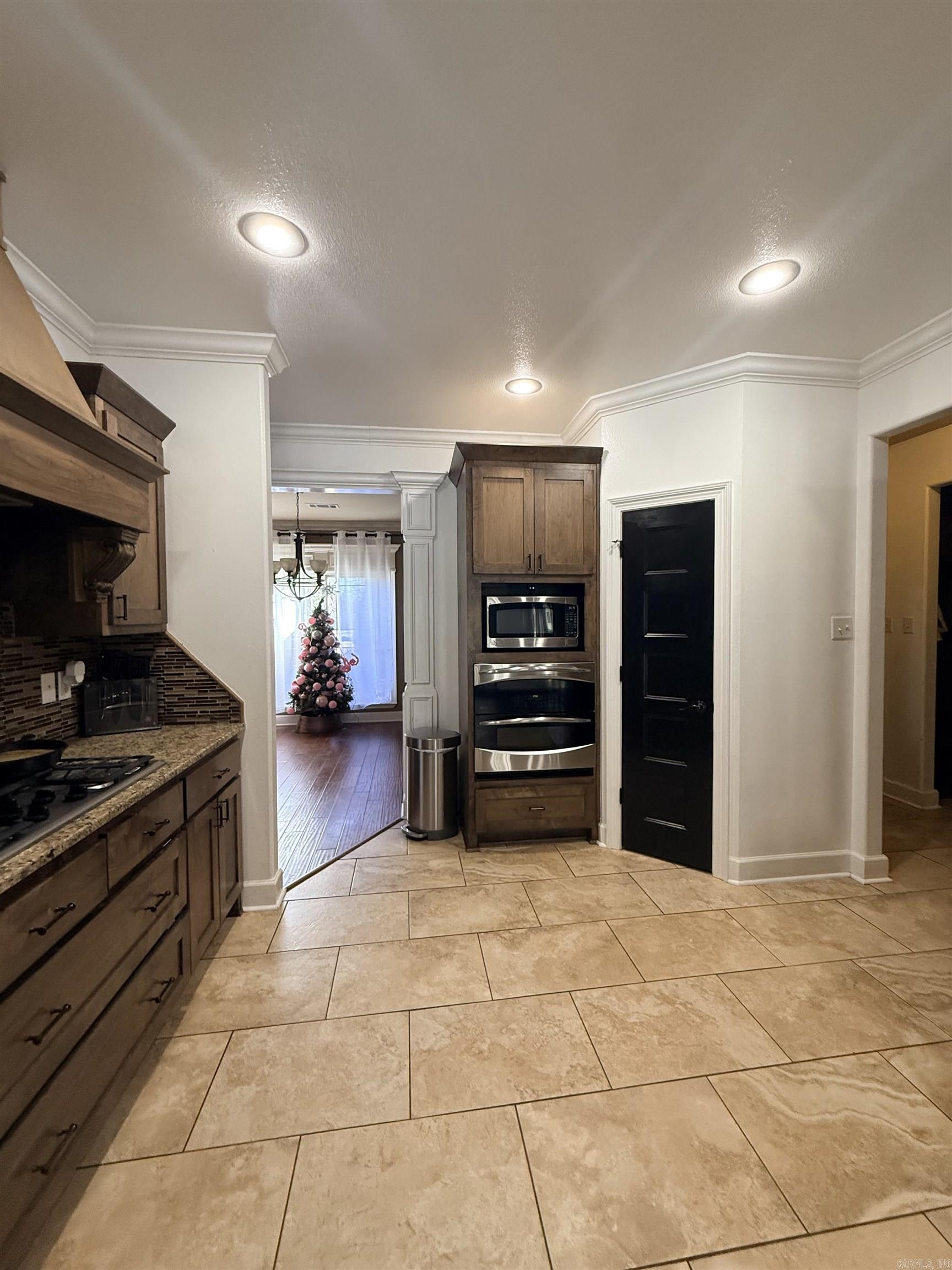 THE MEADOWS - Residential