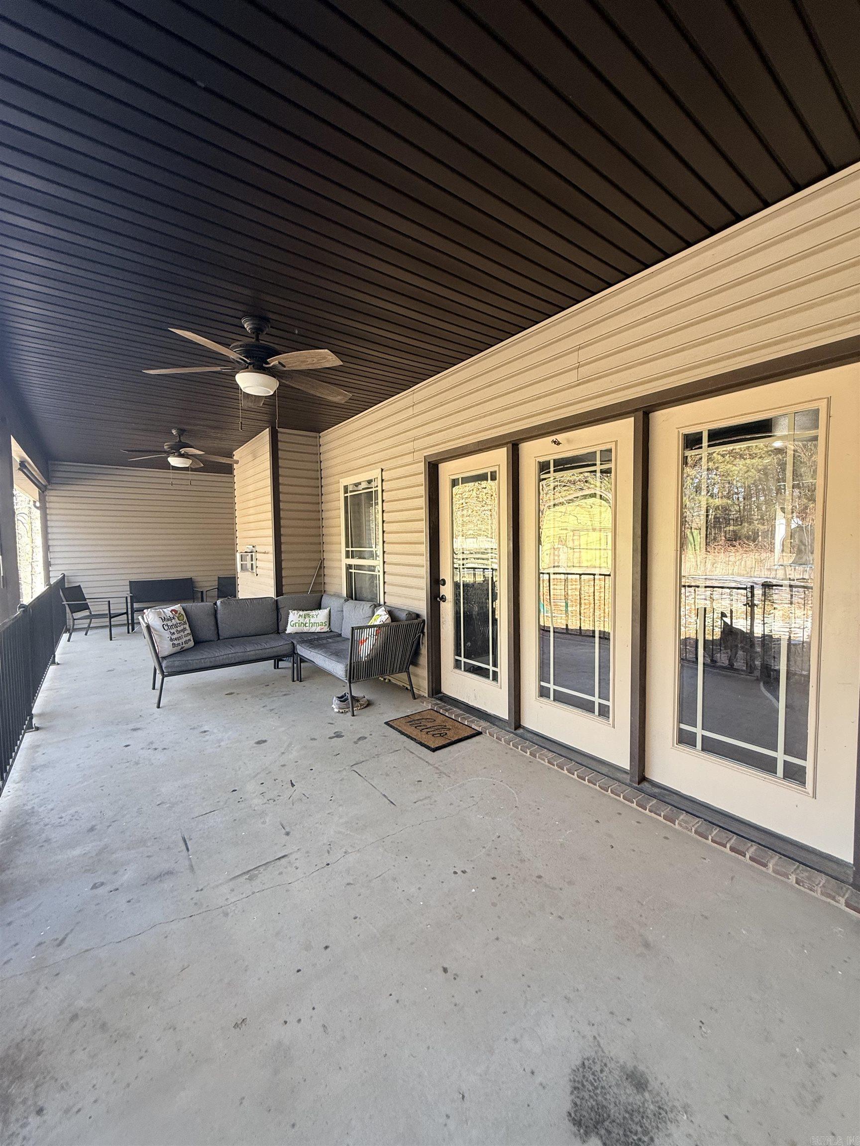 THE MEADOWS - Residential