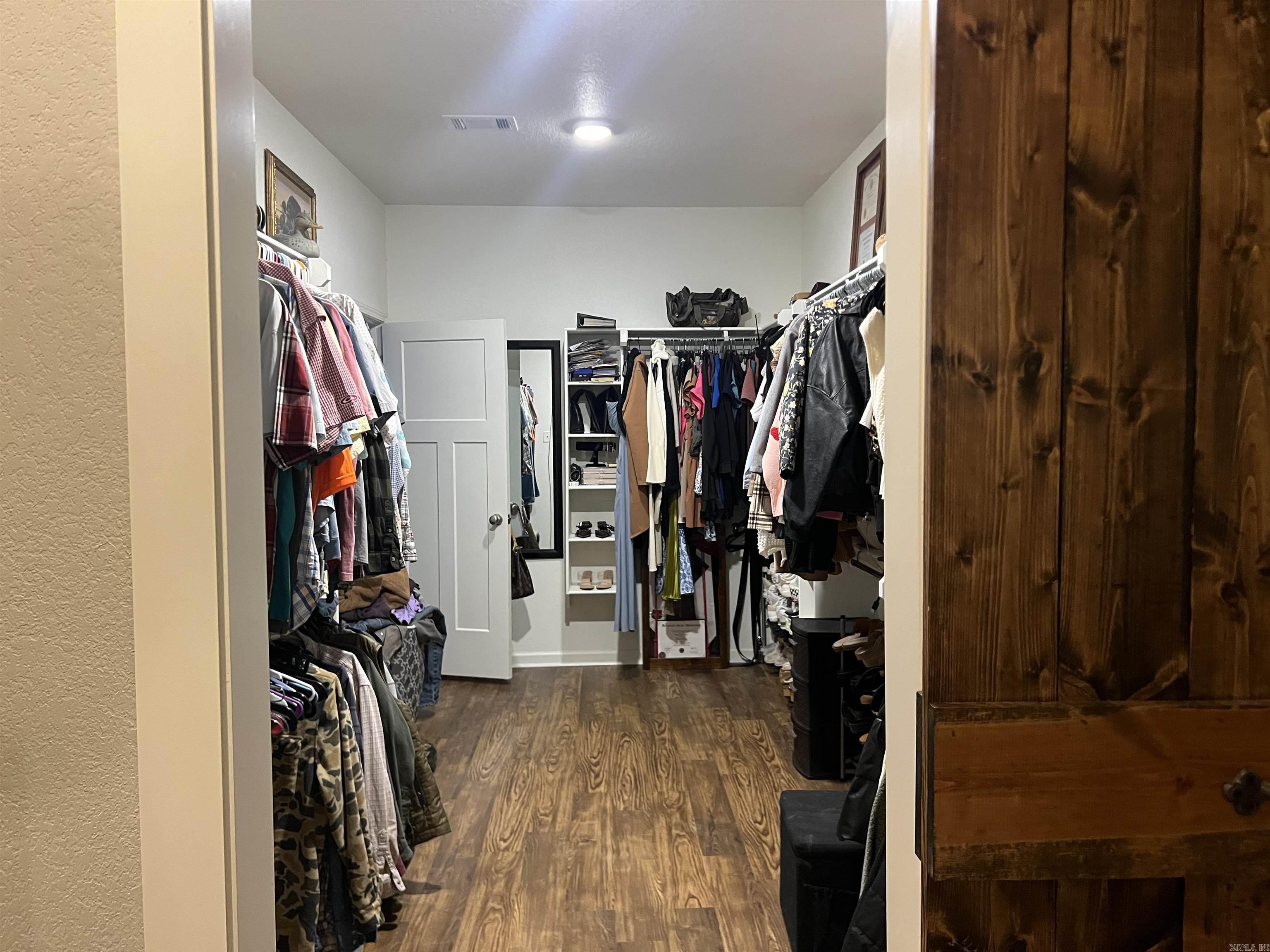 JACOB CREEK - Residential