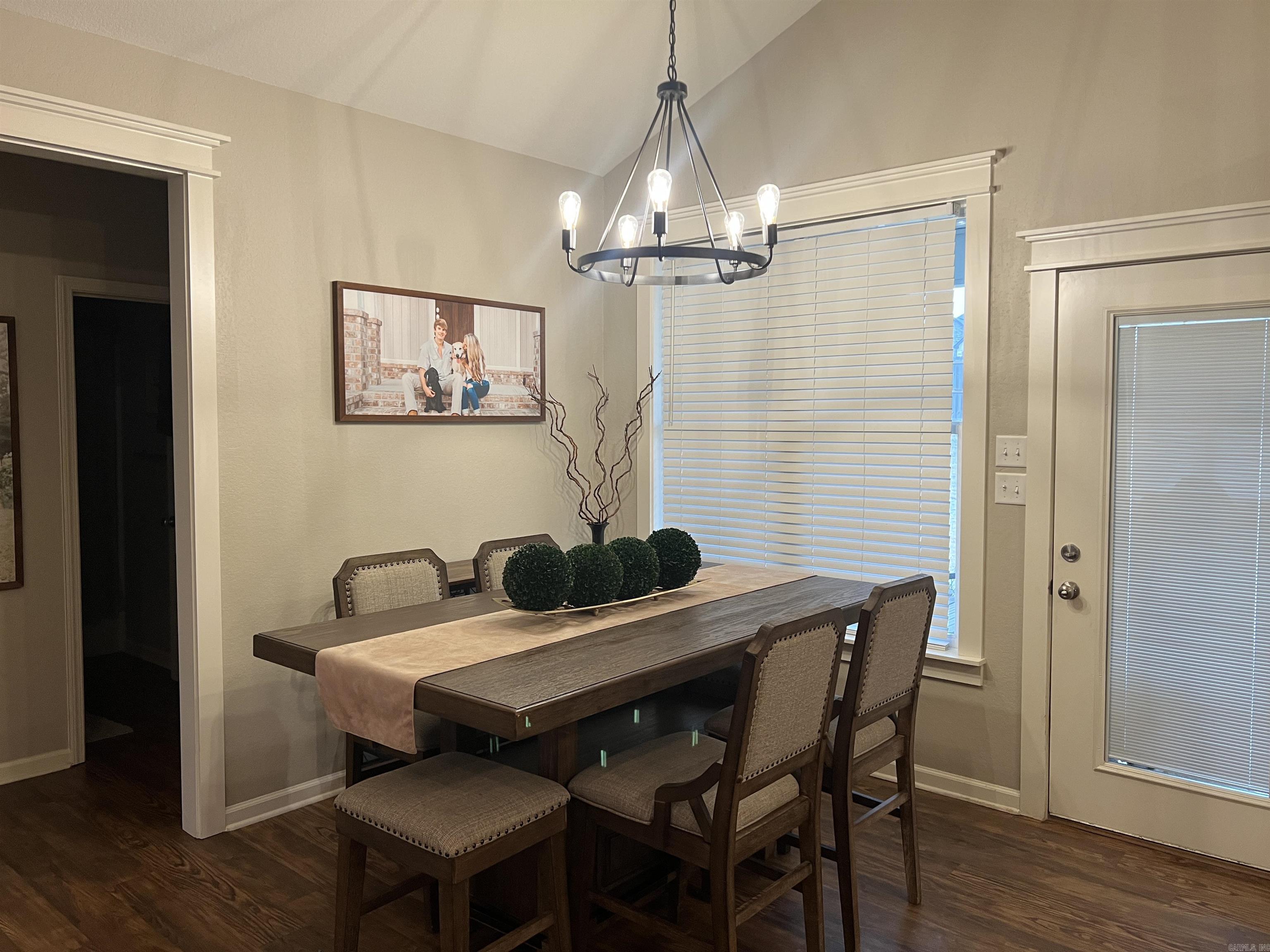 JACOB CREEK - Residential