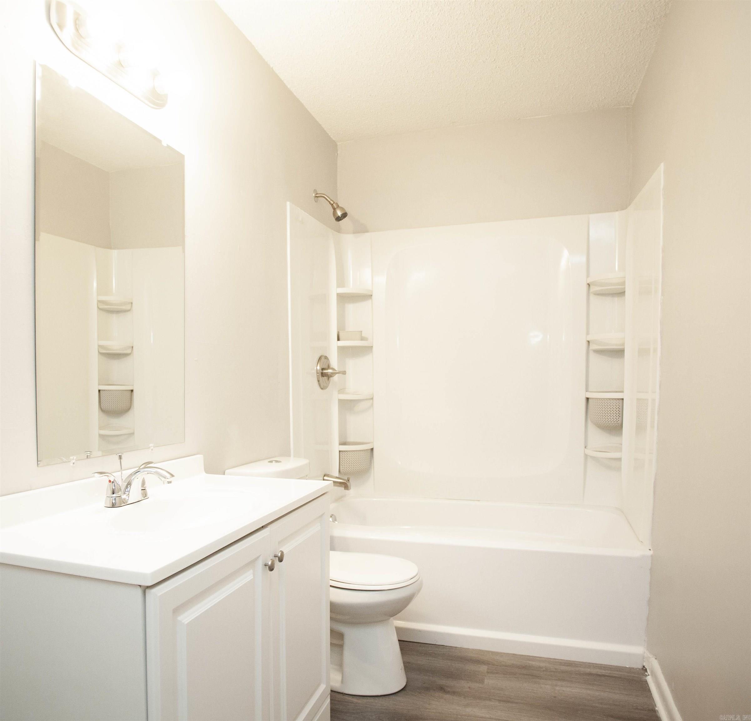 College - Residential Lease